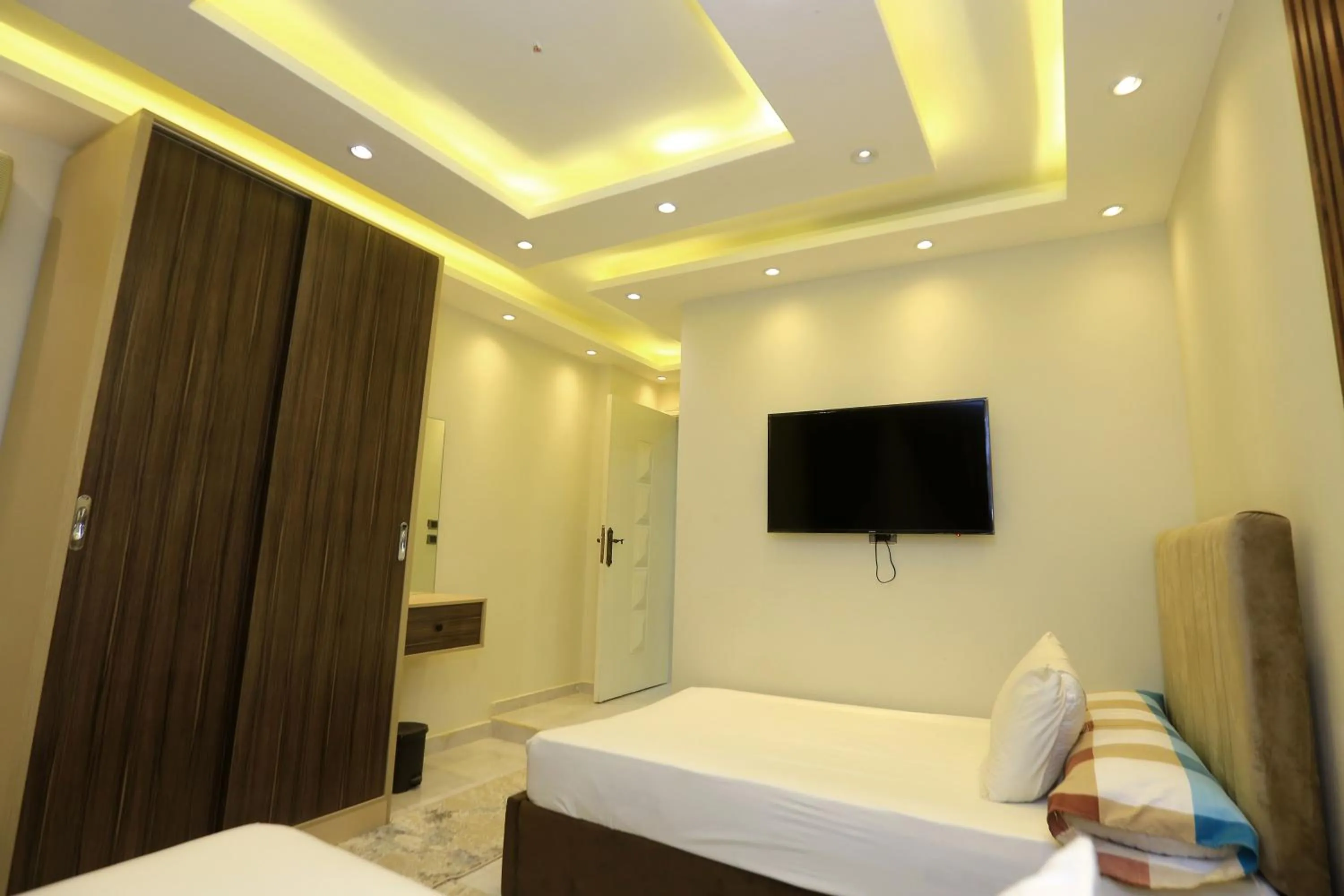 fabulous View pyramids inn