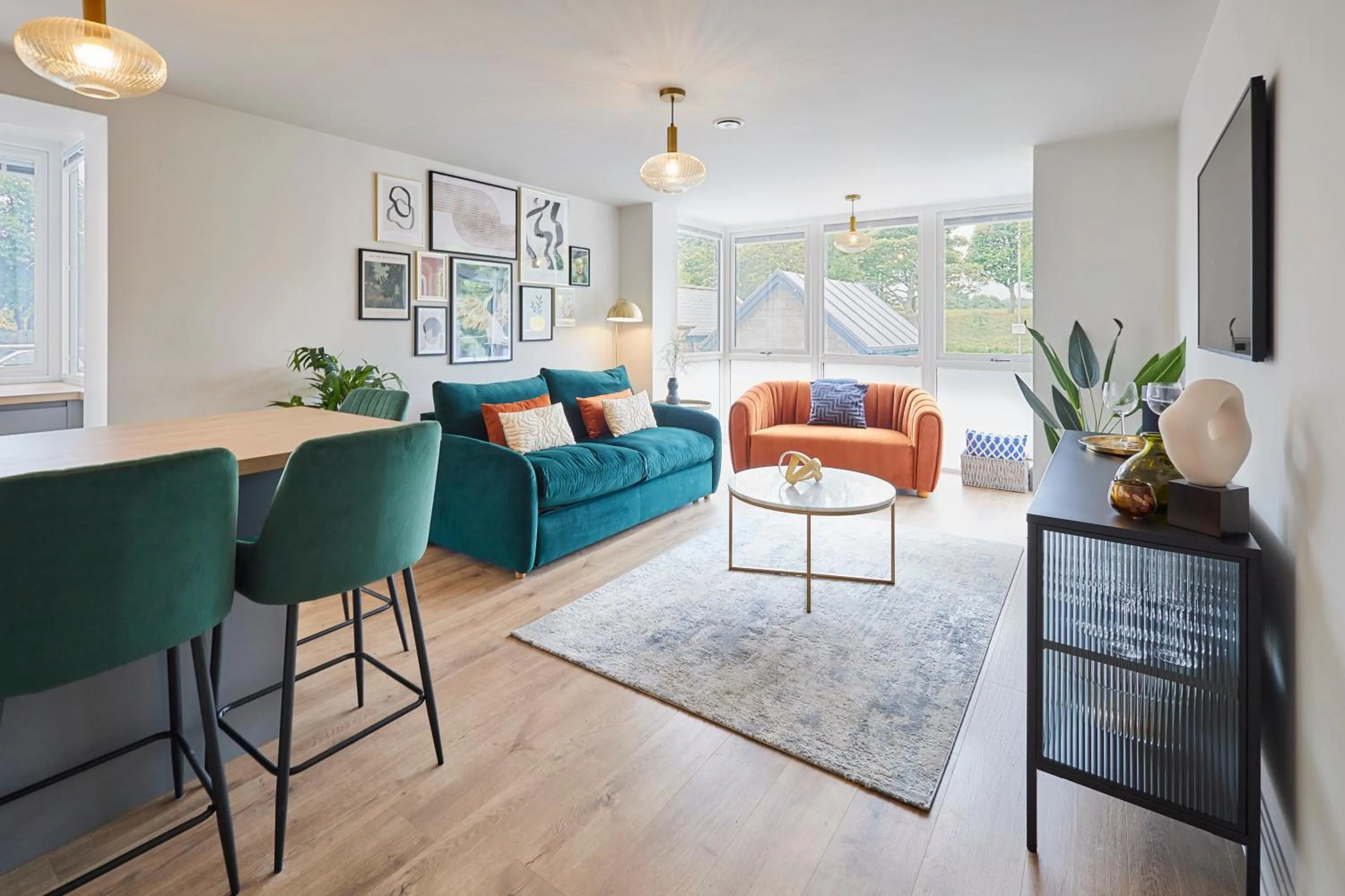 TV and multimedia in Host & Stay - Scarborough View Luxury Apartment