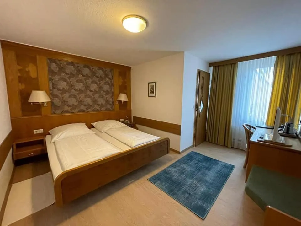 Bedroom, Bed in Hotel Württemberger Hof Garni