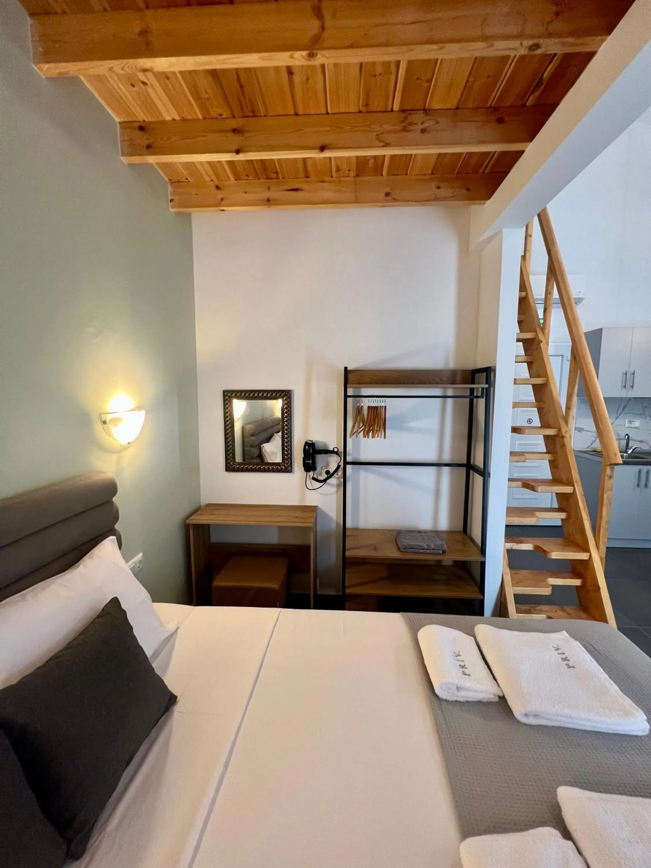 Apartment with View and Balcony in Privileged villa