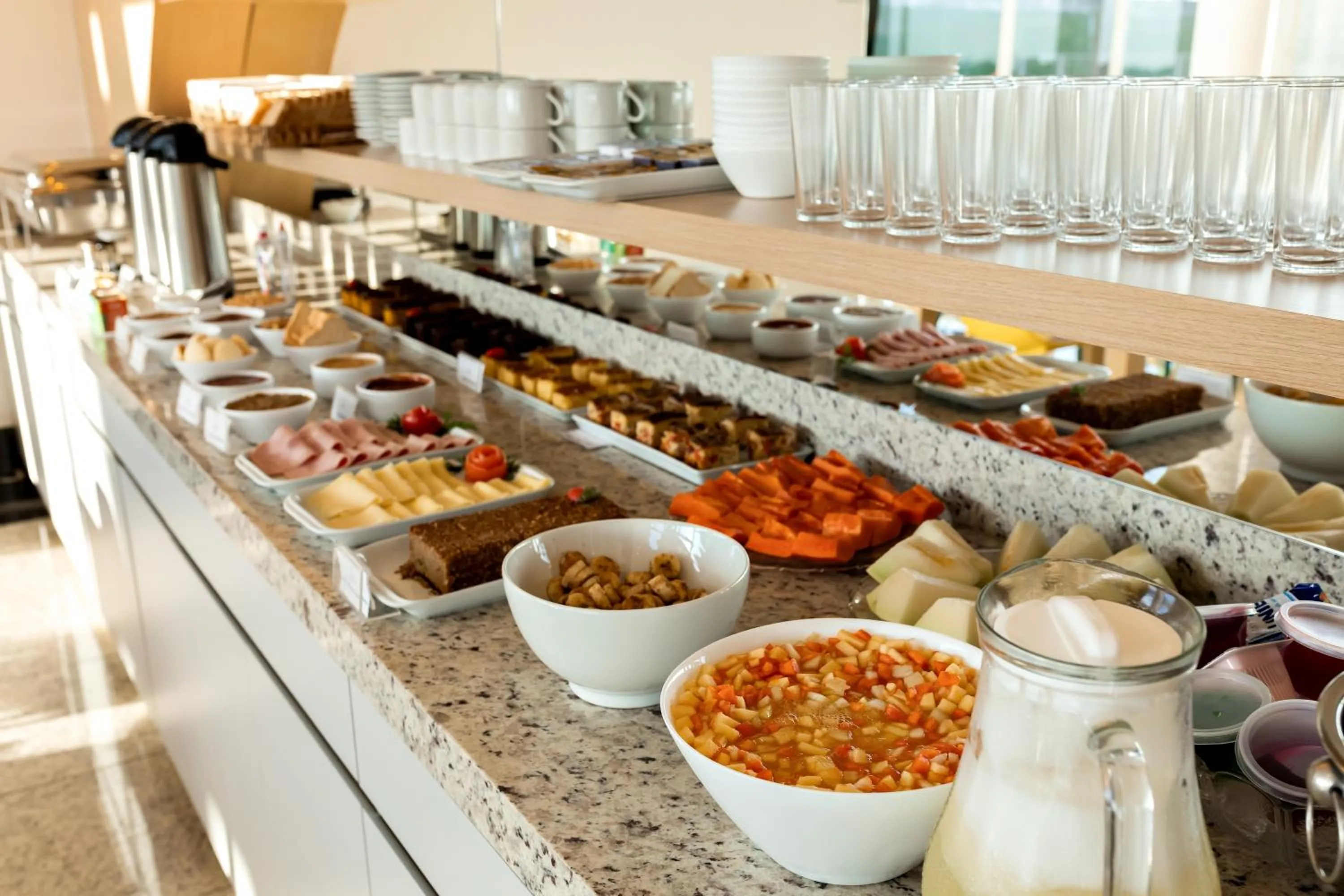 Breakfast in GoldMen Express Cianorte