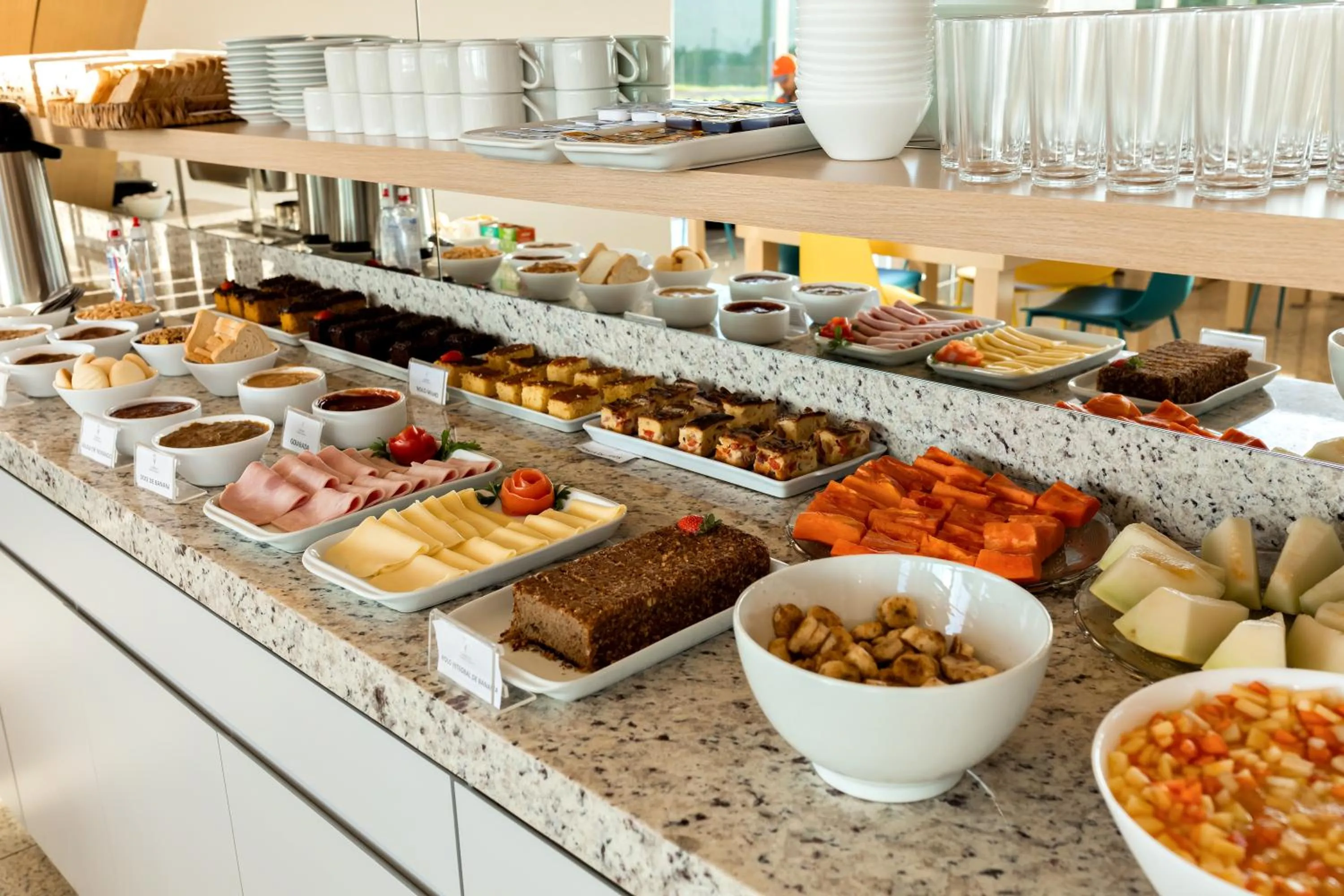 Breakfast in GoldMen Express Cianorte