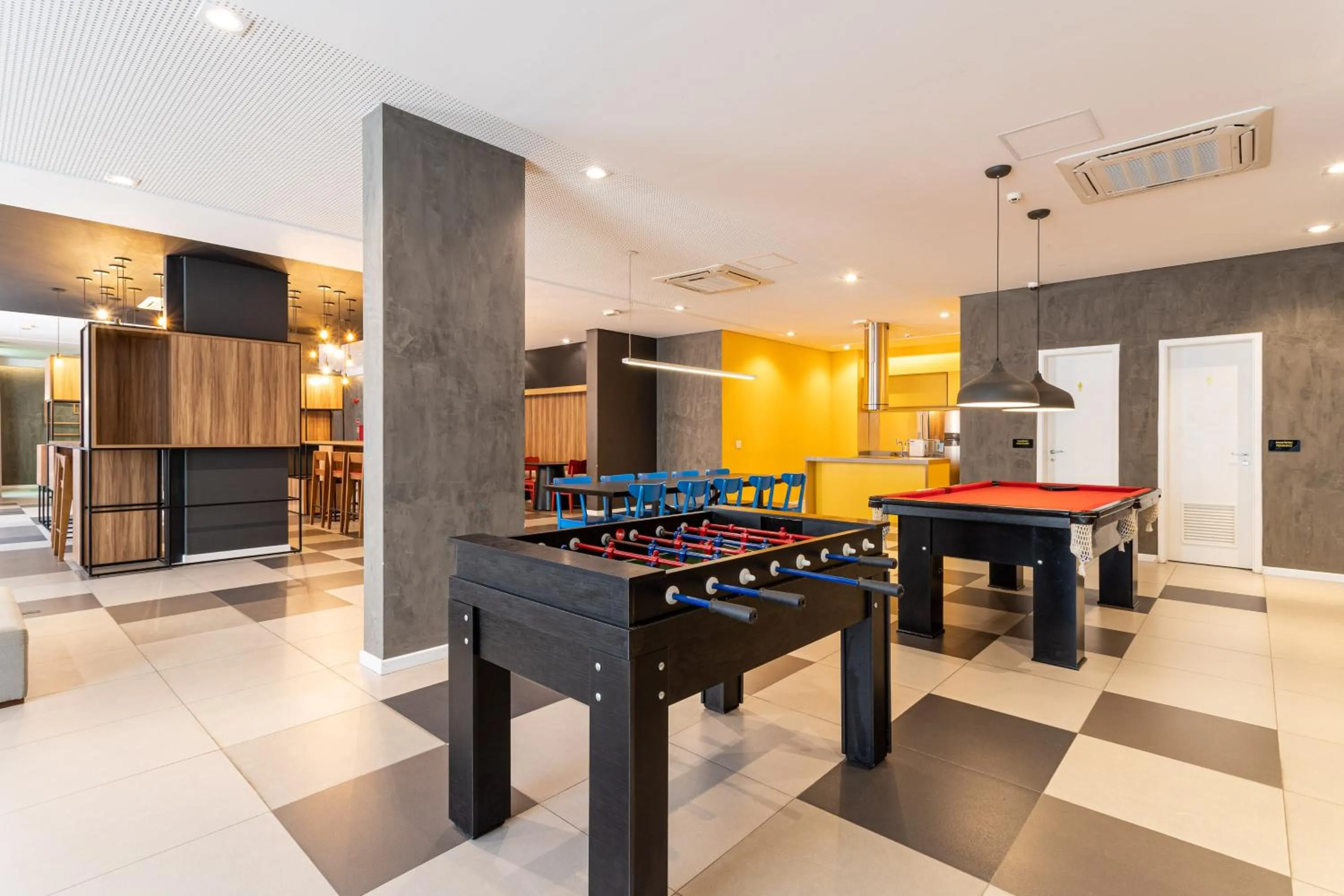 Game Room in KASA by Viva - Prédio completo ao lado da Faria Lima