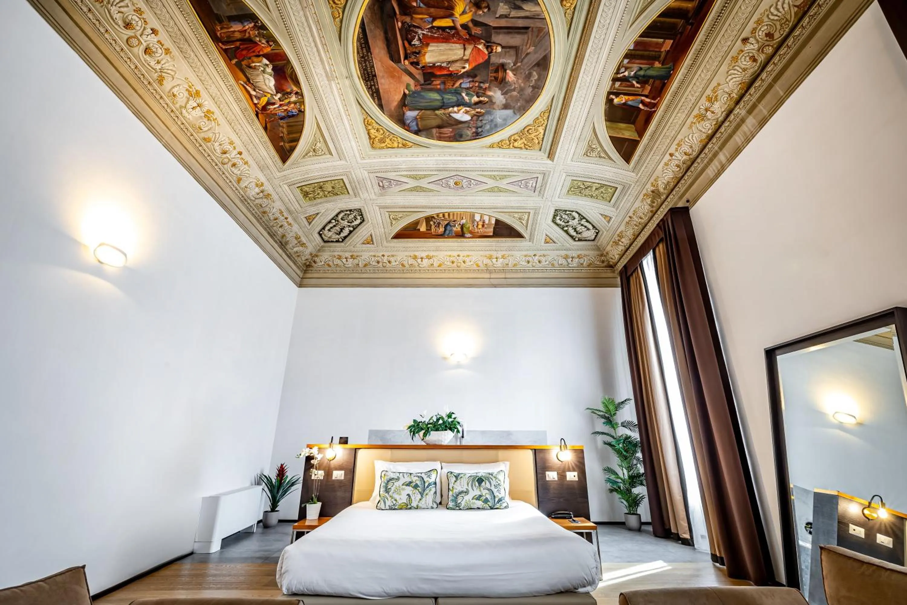 Bed in Palazzo Alfieri - Place of Charme