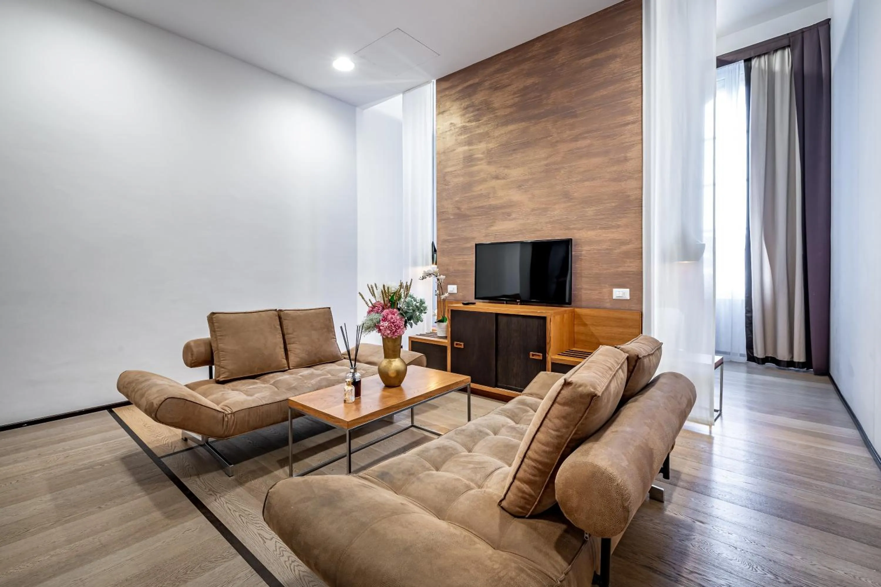 TV and multimedia in Palazzo Alfieri - Place of Charme