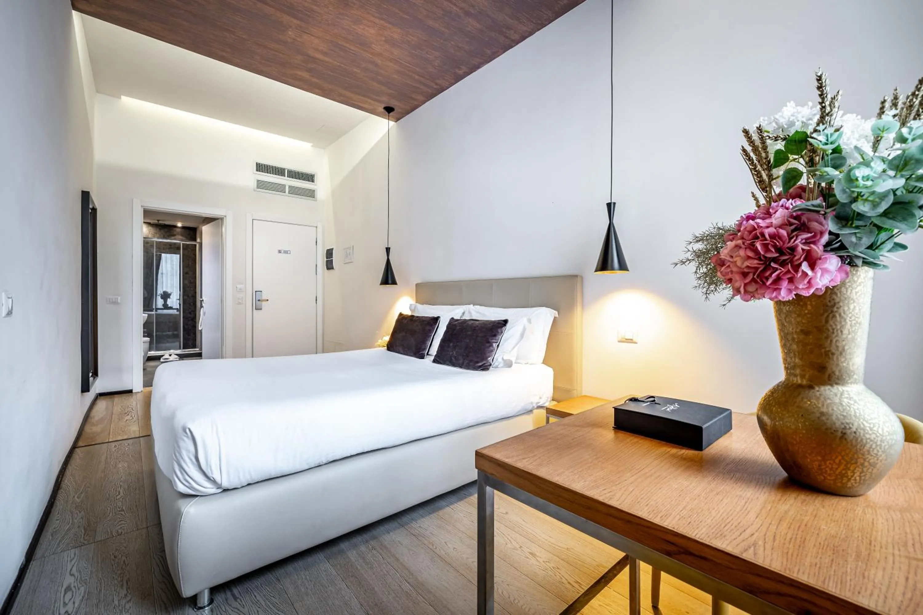 Bedroom, Bed in Palazzo Alfieri - Place of Charme