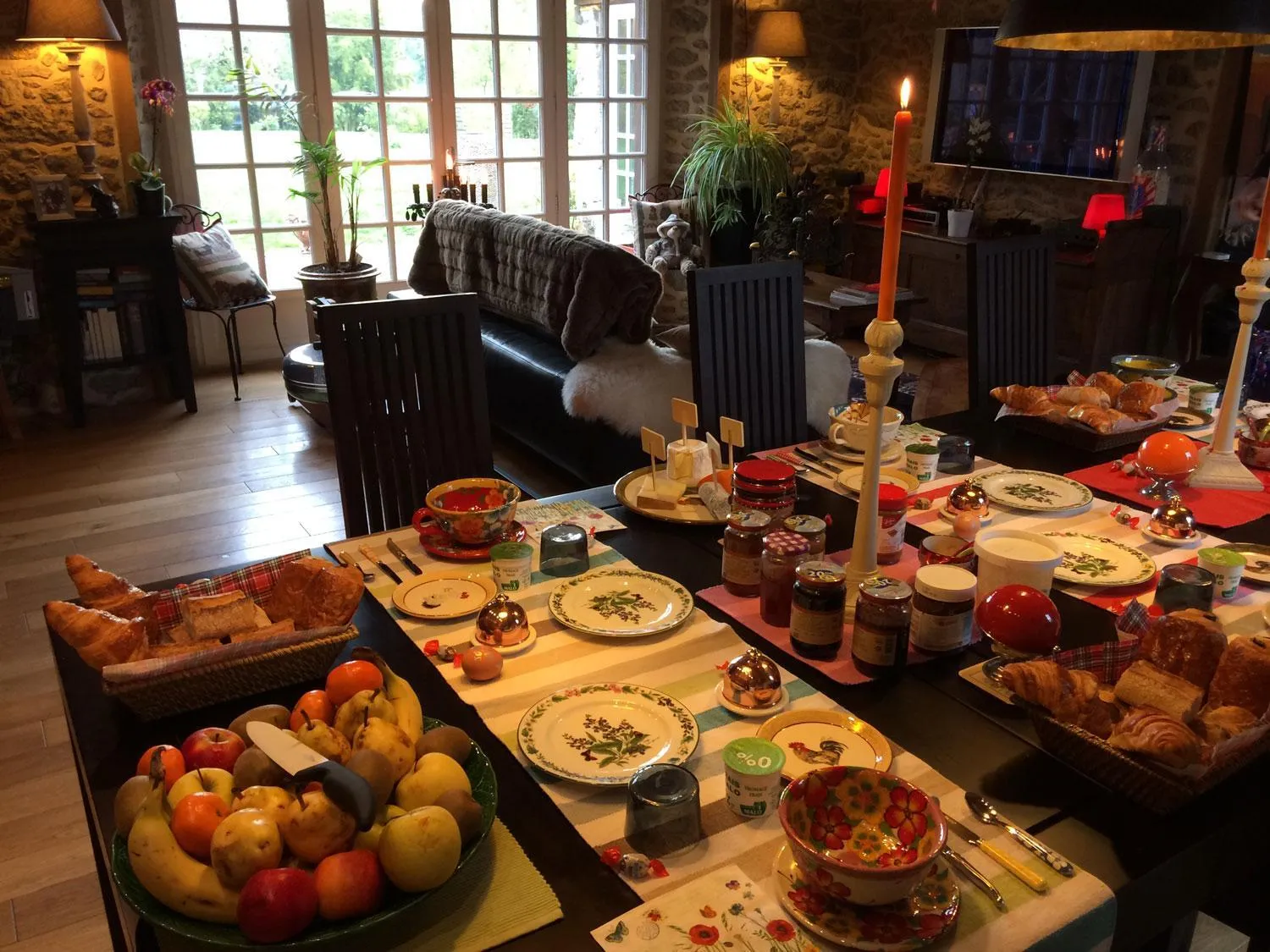 Breakfast in Manoir de La Rogerais & SPA