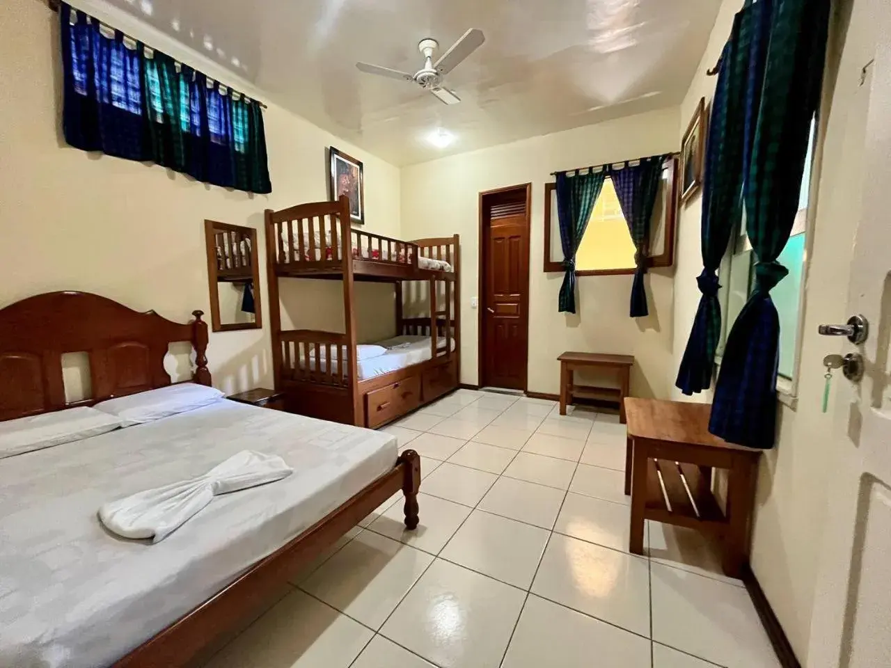 Family Suite - single occupancy in Hostel Manaus Family Suite - single occupancy in Hostel Manaus