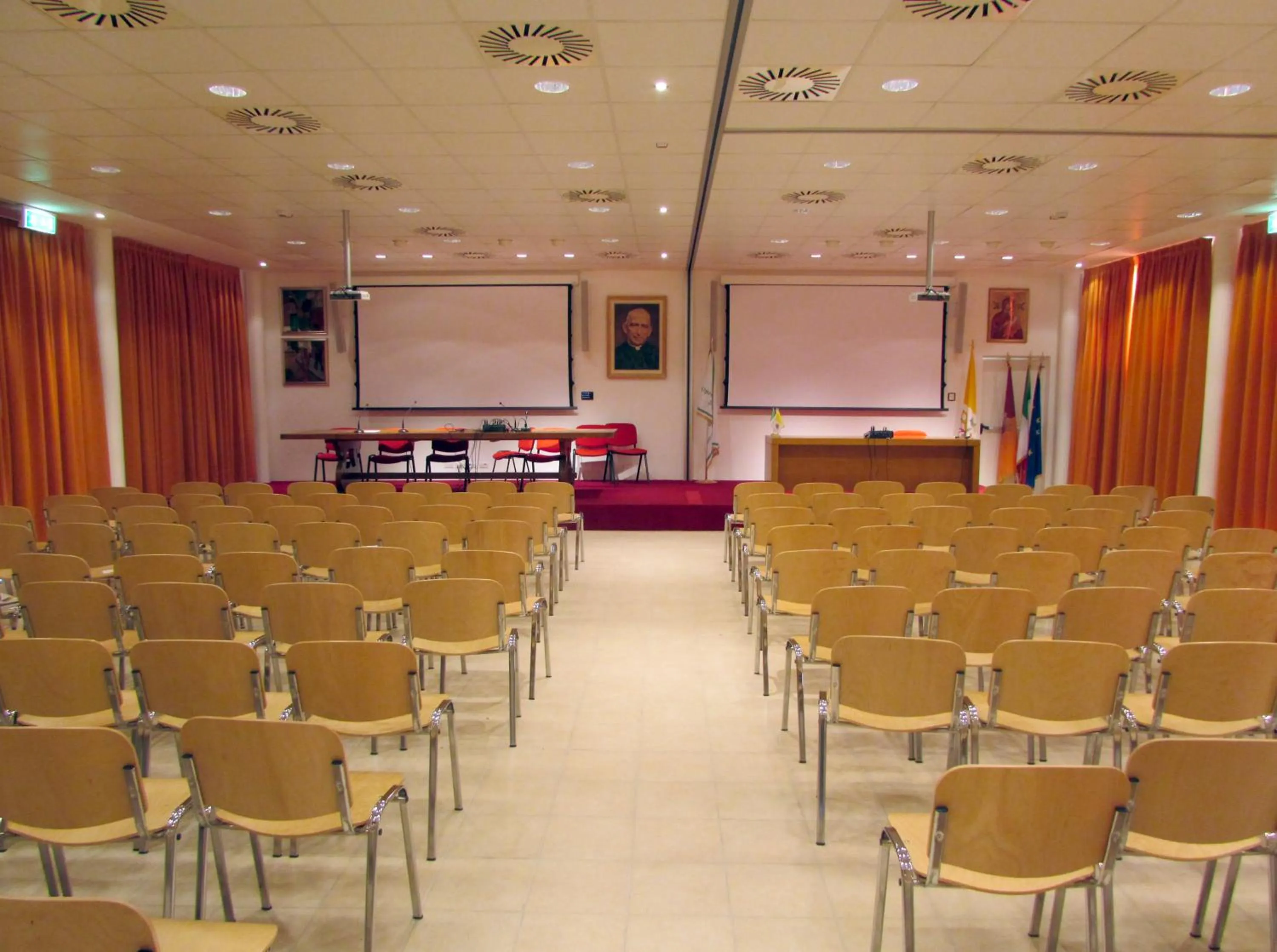 Business facilities in Casa per Ferie Opera Don Calabria