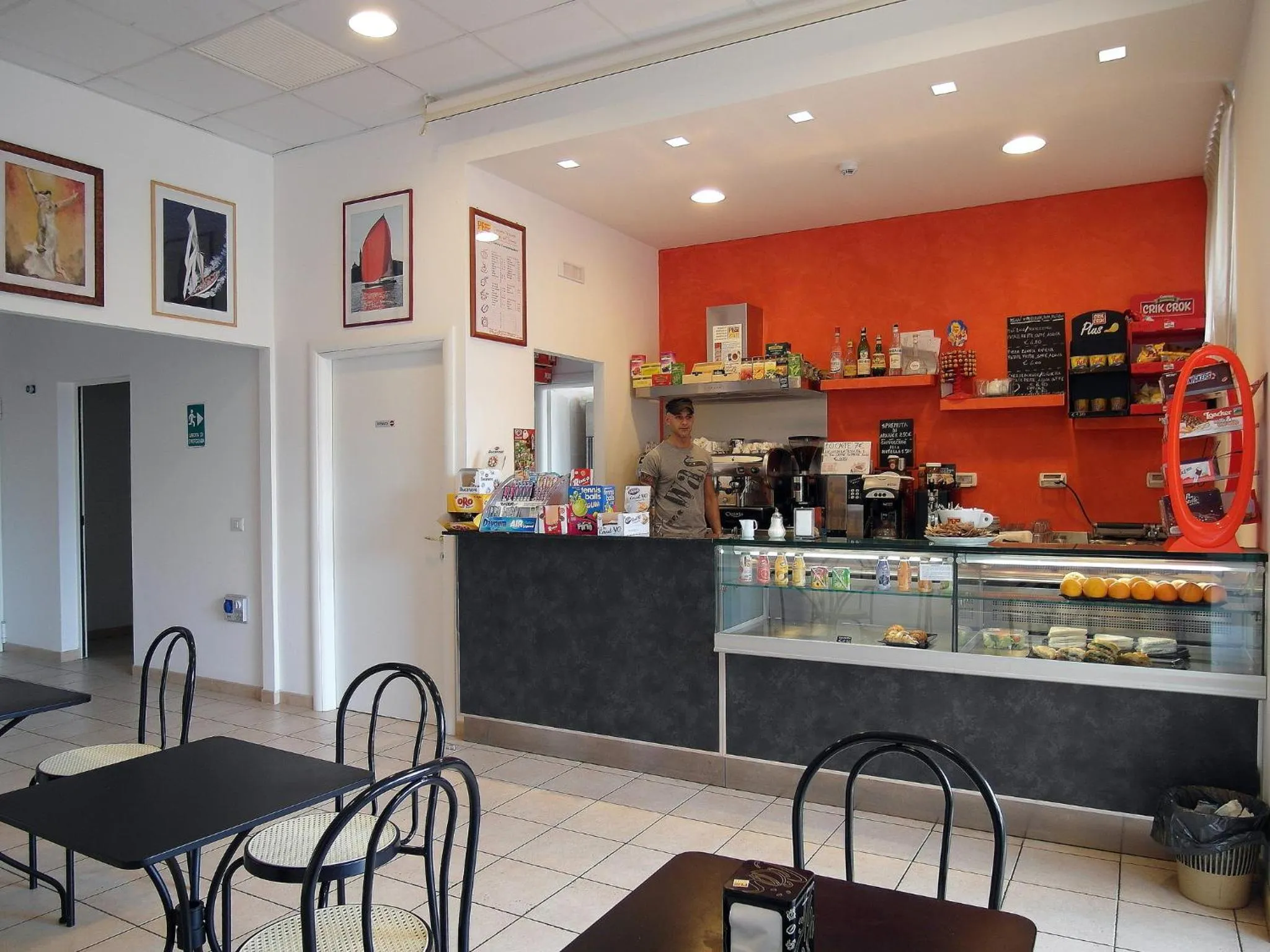 Restaurant/places to eat in Casa per Ferie Opera Don Calabria