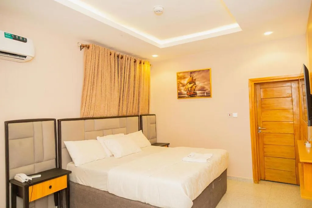 Bed in ONYX AND IVY HOMES