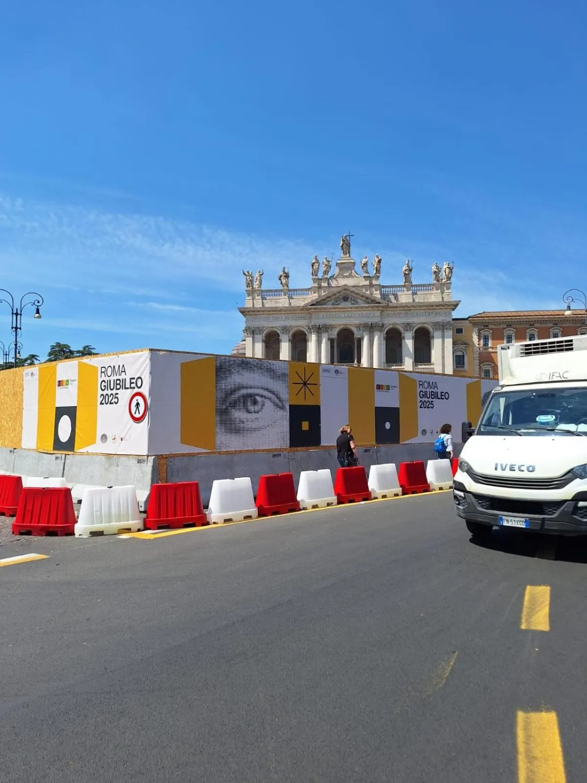 NASONI DI ROMA (VICINISSIMO BASILICA SAN GIOVANNI IN LATERANO)