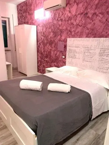 NASONI DI ROMA (VICINISSIMO BASILICA SAN GIOVANNI IN LATERANO) NASONI DI ROMA (VICINISSIMO BASILICA SAN GIOVANNI IN LATERANO)