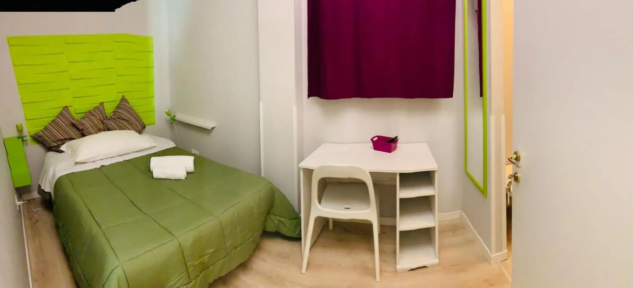 Bed in NASONI DI ROMA (VICINISSIMO BASILICA SAN GIOVANNI IN LATERANO)