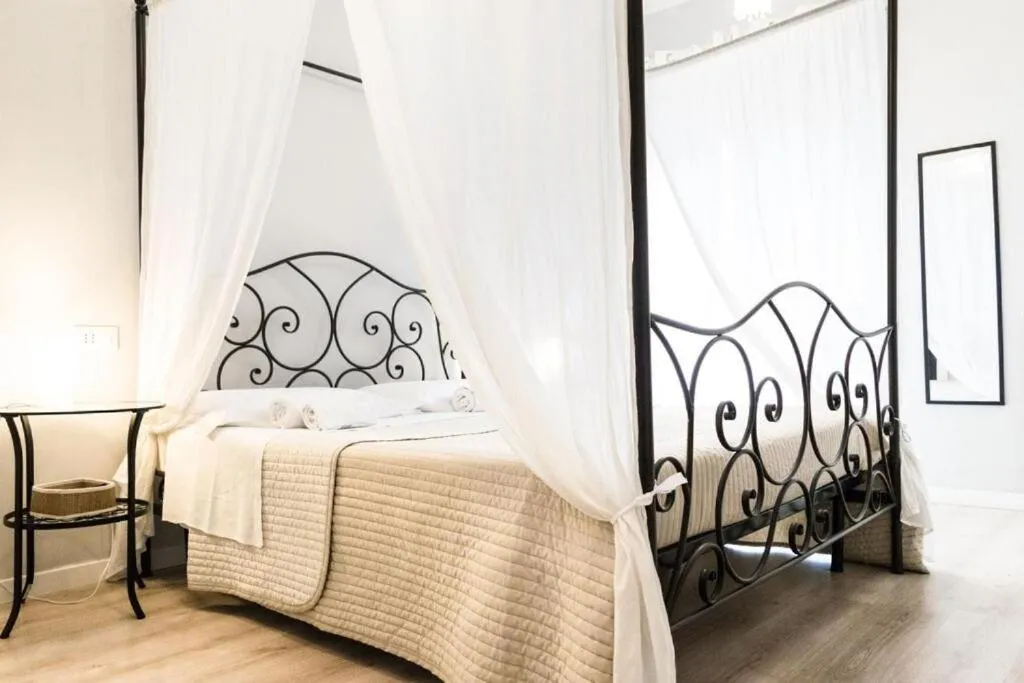 Bed in NASONI DI ROMA (VICINISSIMO BASILICA SAN GIOVANNI IN LATERANO)