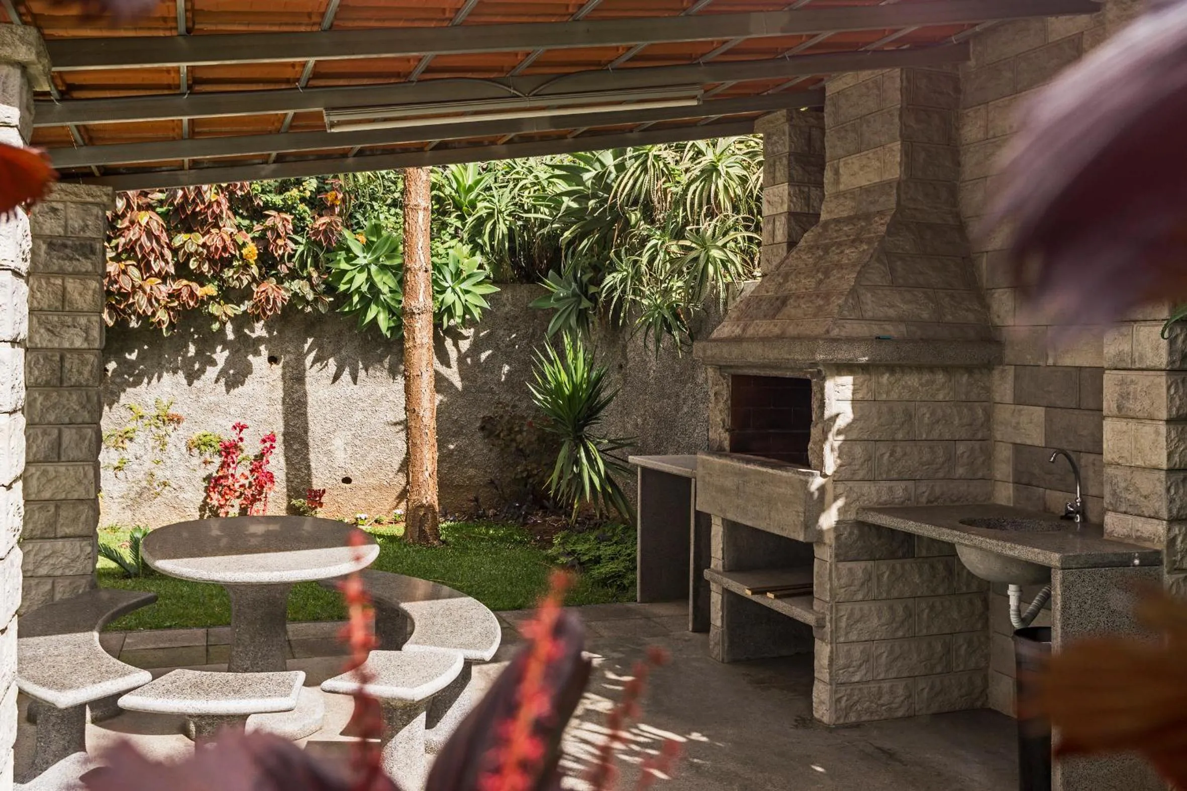 BBQ facilities in Achada I by An Island Apart