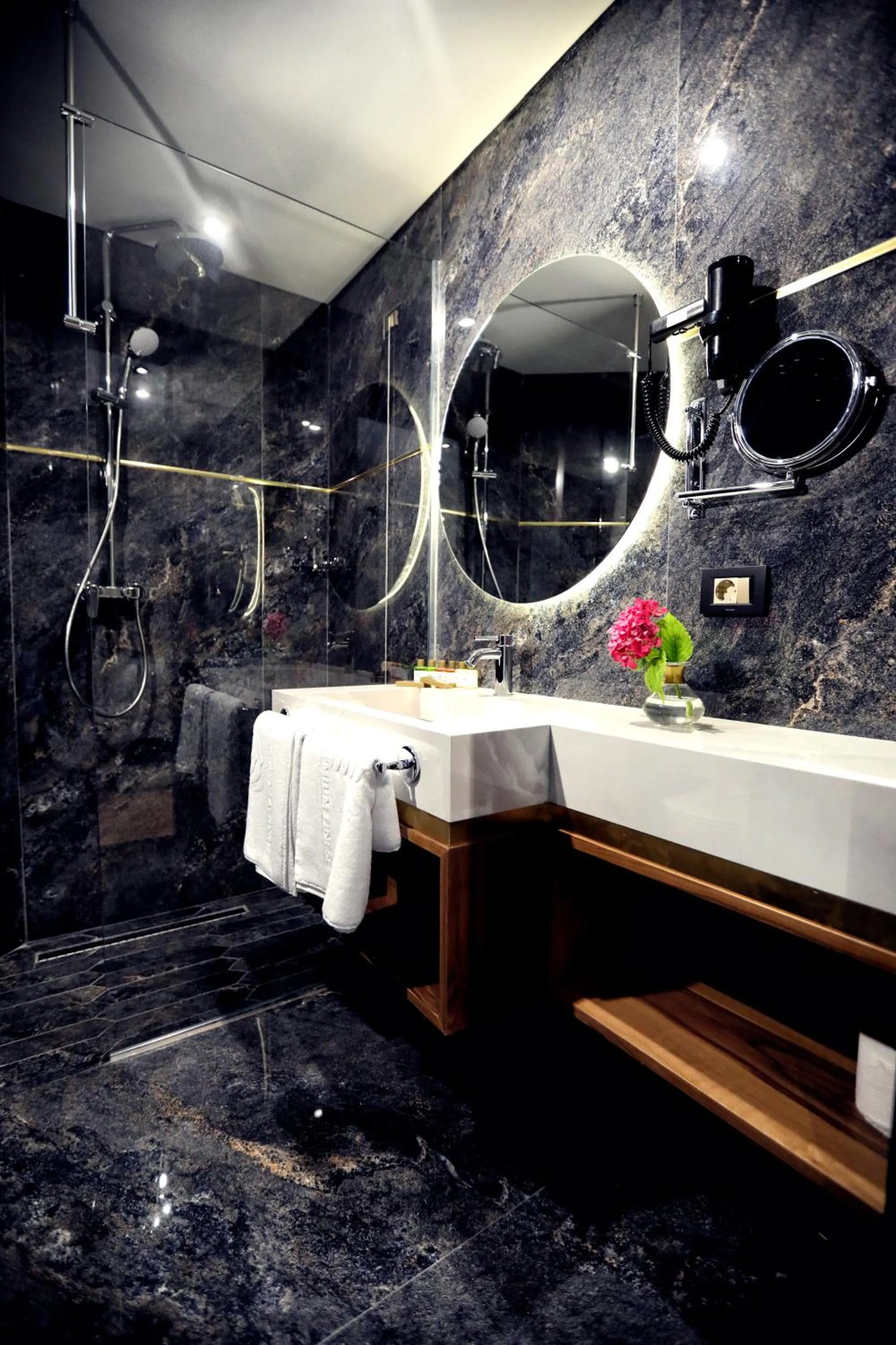 Bathroom in Luxury Premium Finese