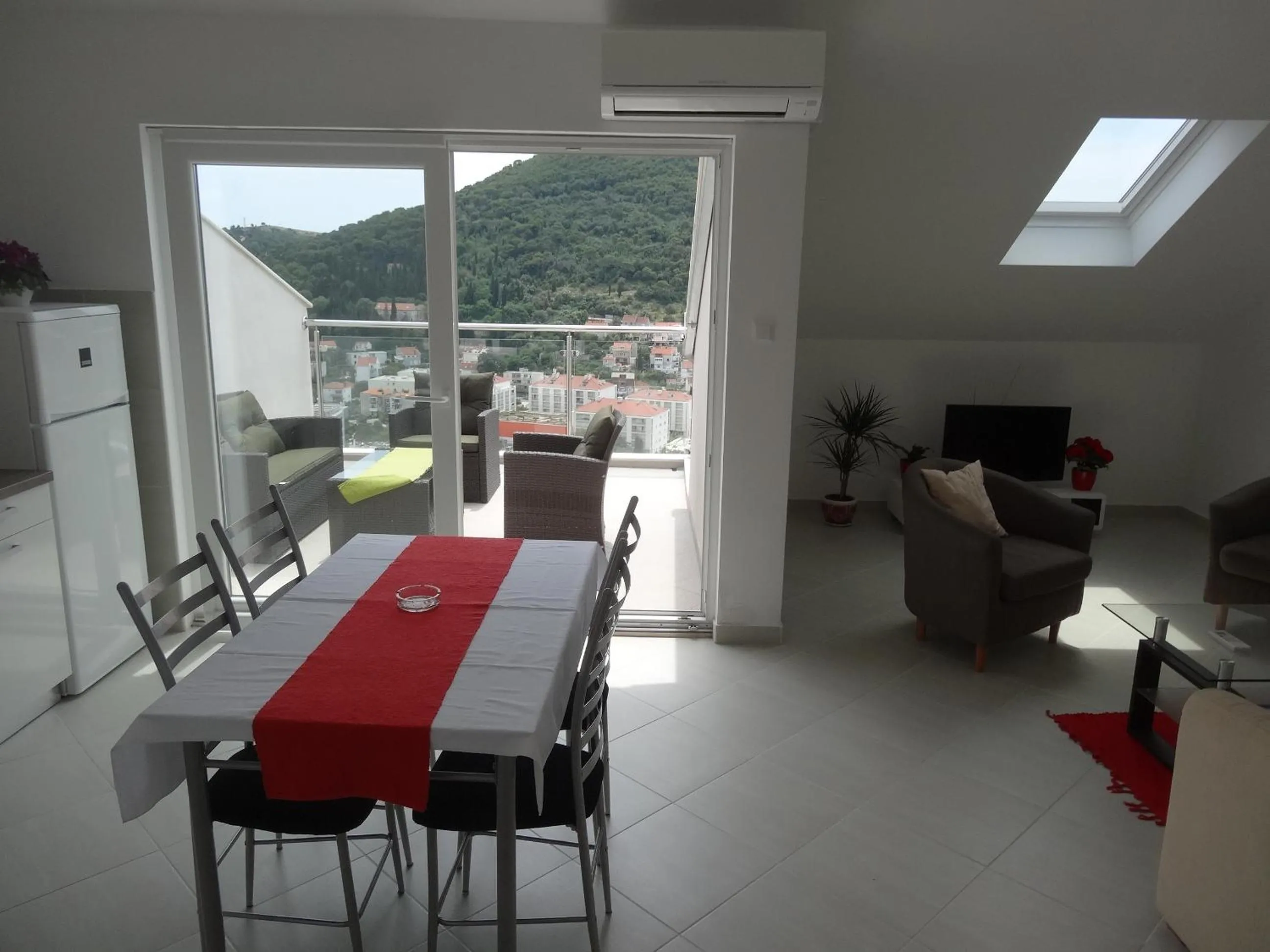 Dining area in Apartments Roko