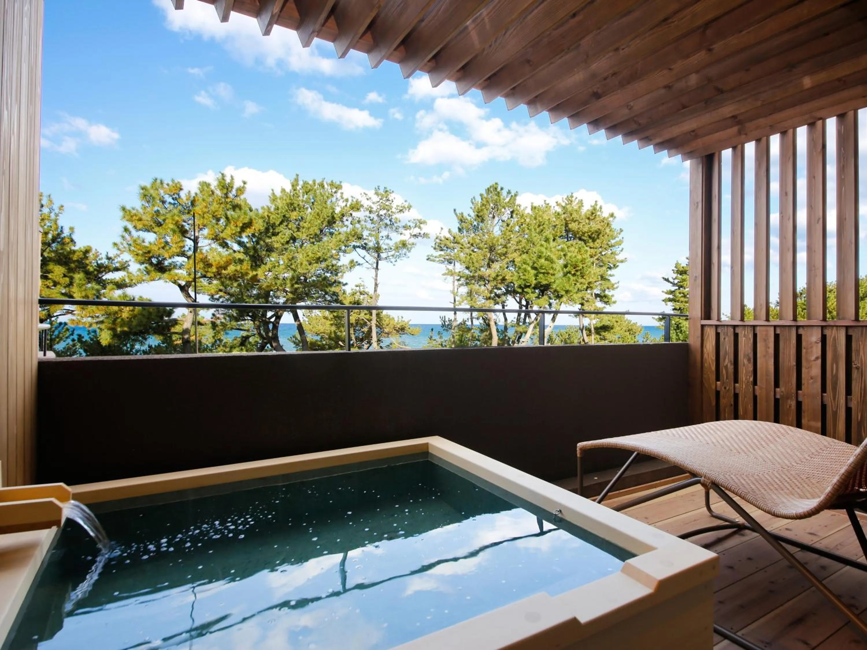Open Air Bath in Awaji Hamarikyu