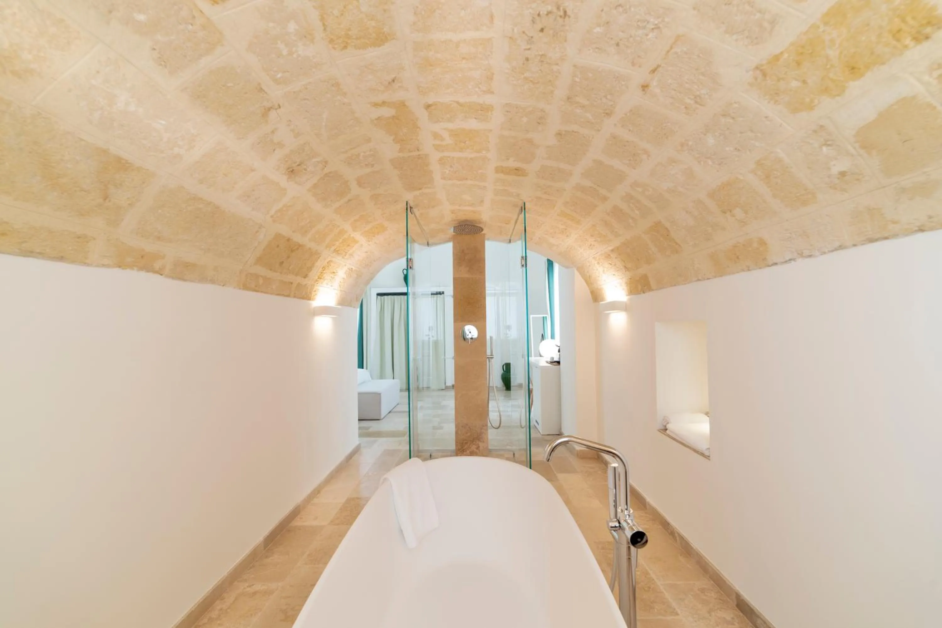 Bathroom in Masseria San Nicola Savelletri - B&B