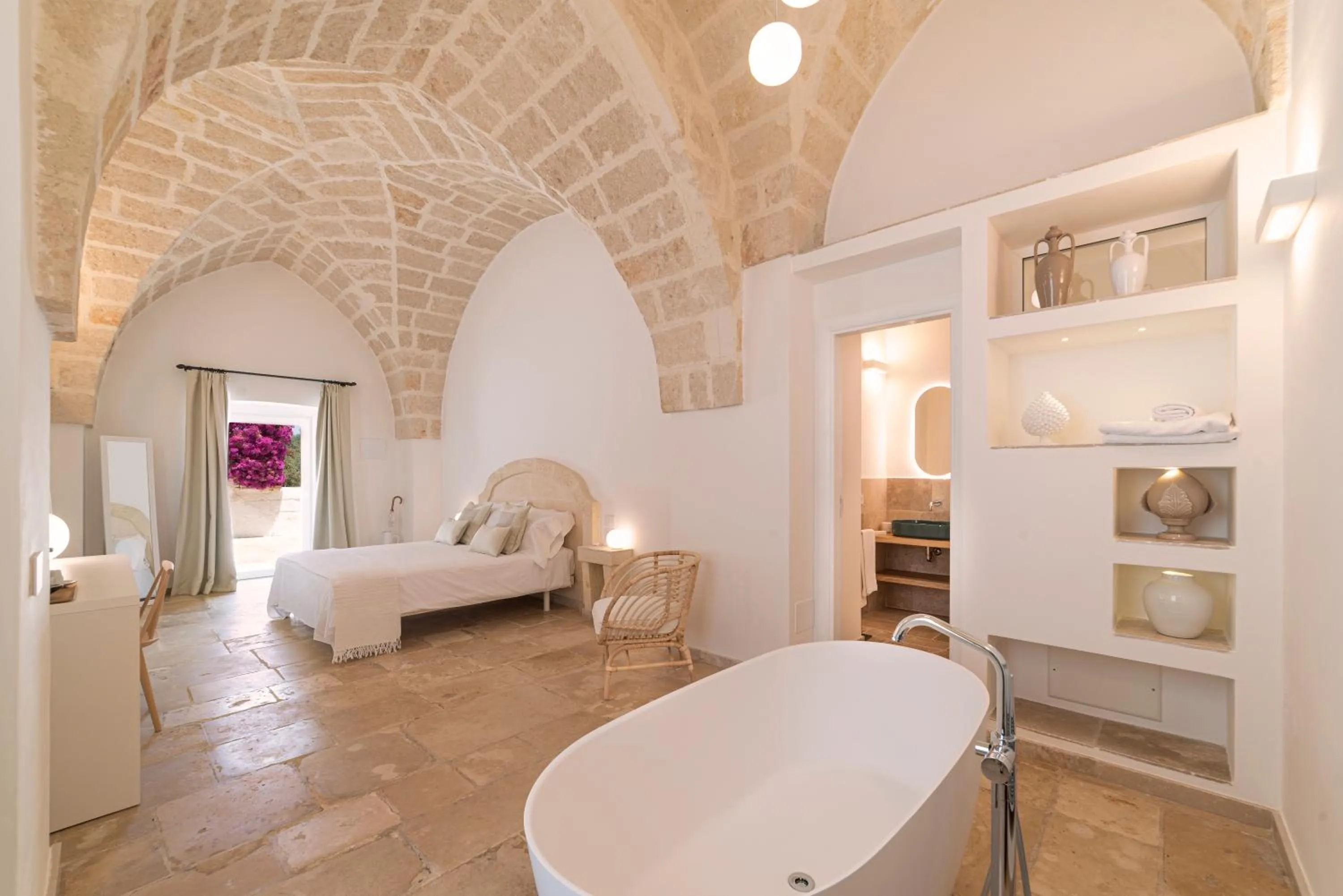 Photo of the whole room, Bed in Masseria San Nicola Savelletri - B&B