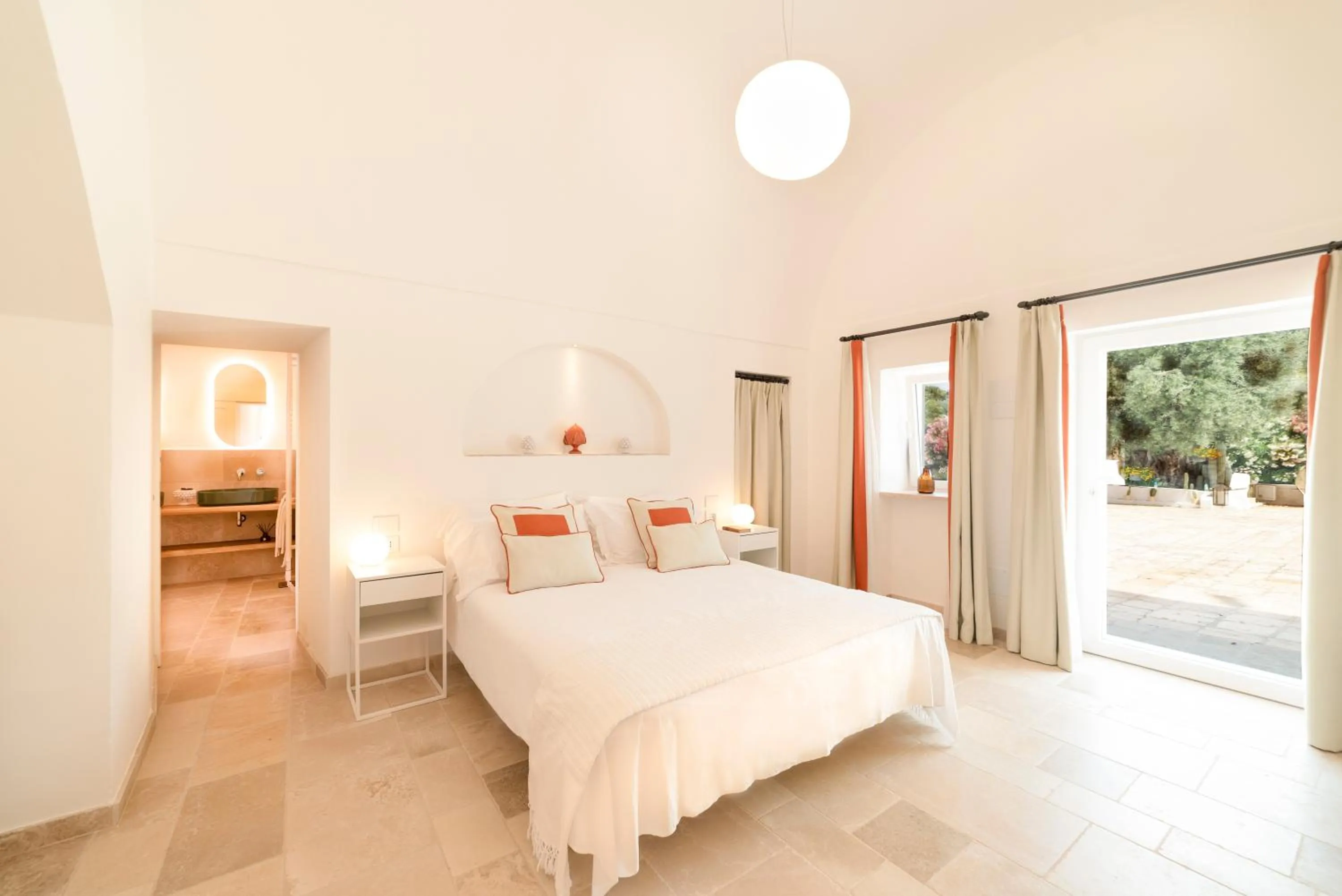 Photo of the whole room, Bed in Masseria San Nicola Savelletri - B&B