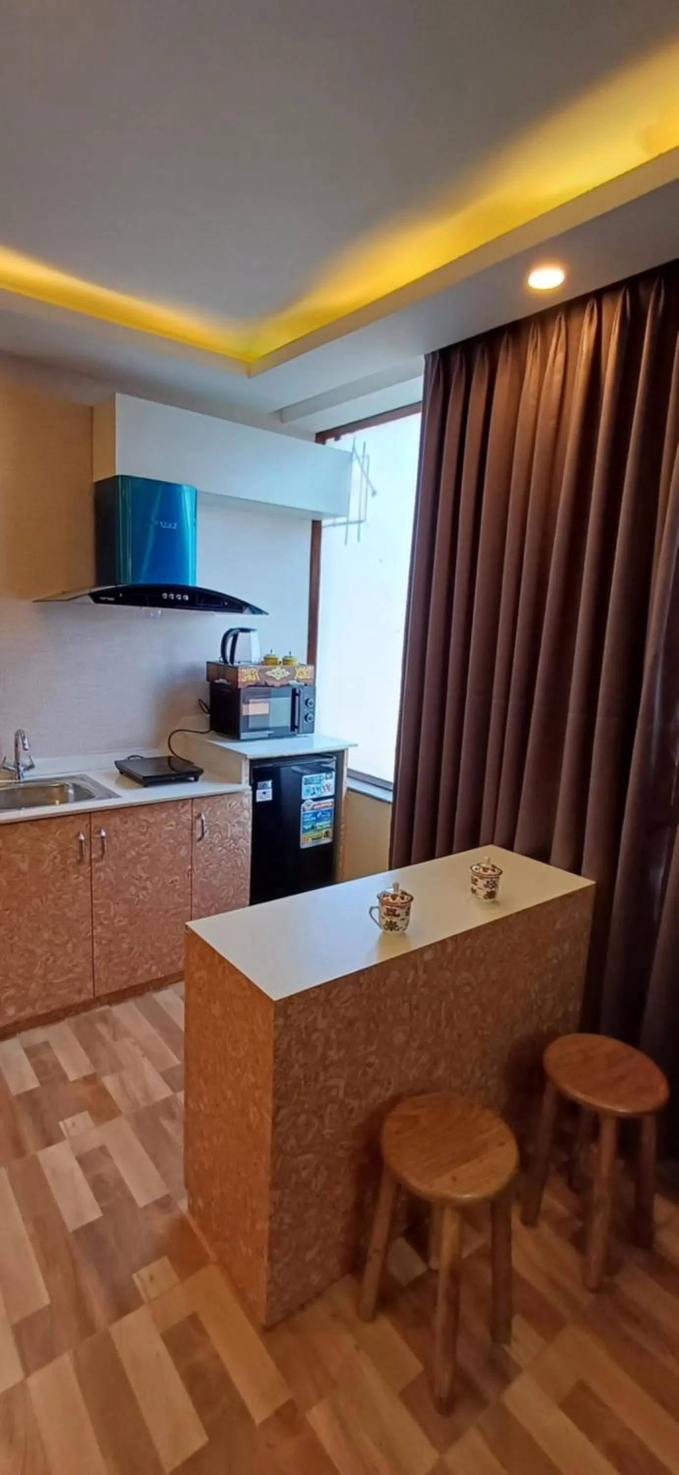 Kitchen or kitchenette in Hotel Yakroo Manang