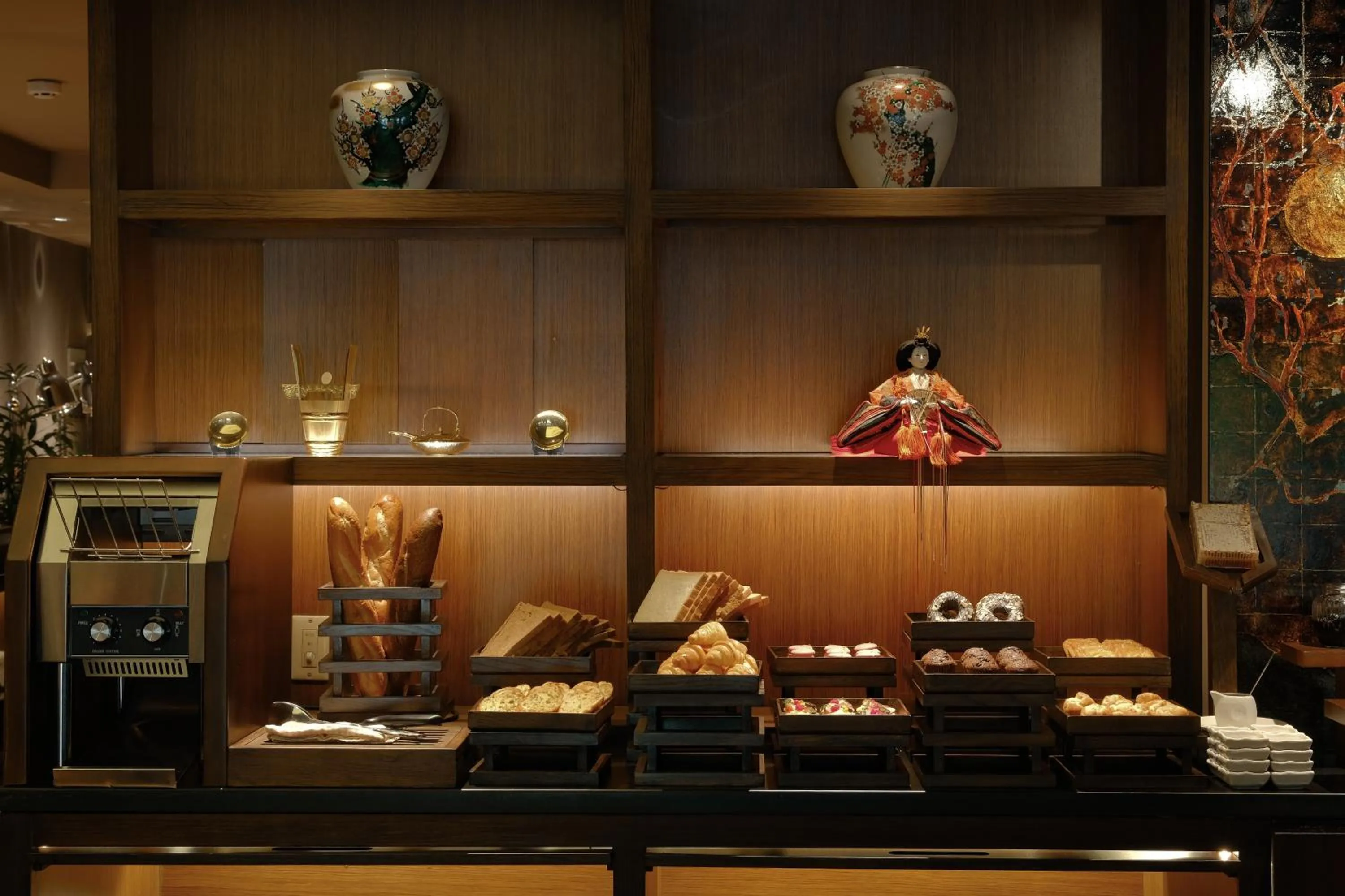 Food and drinks in Silverland Sakyo Hotel