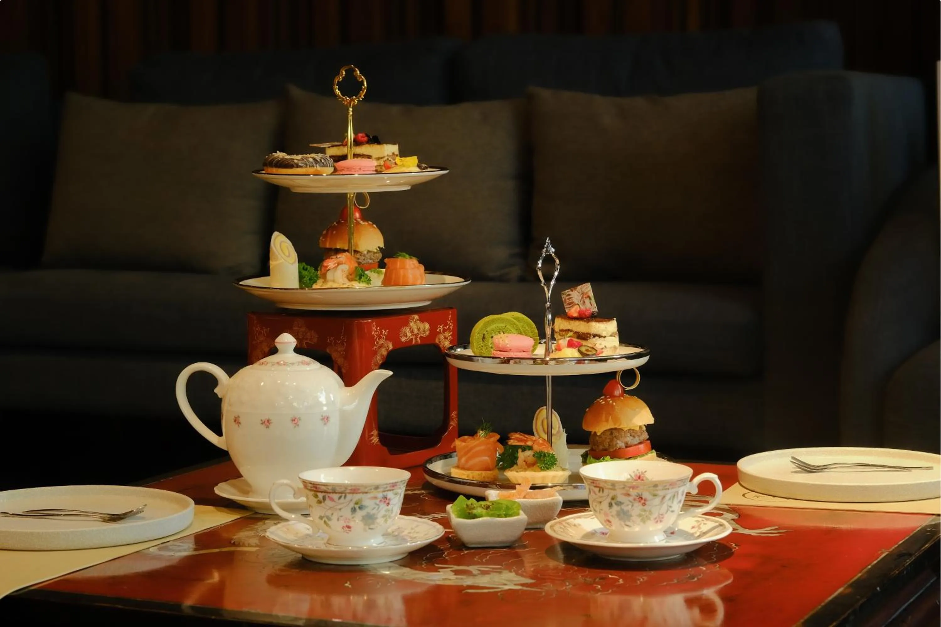 Food and drinks in Silverland Sakyo Hotel