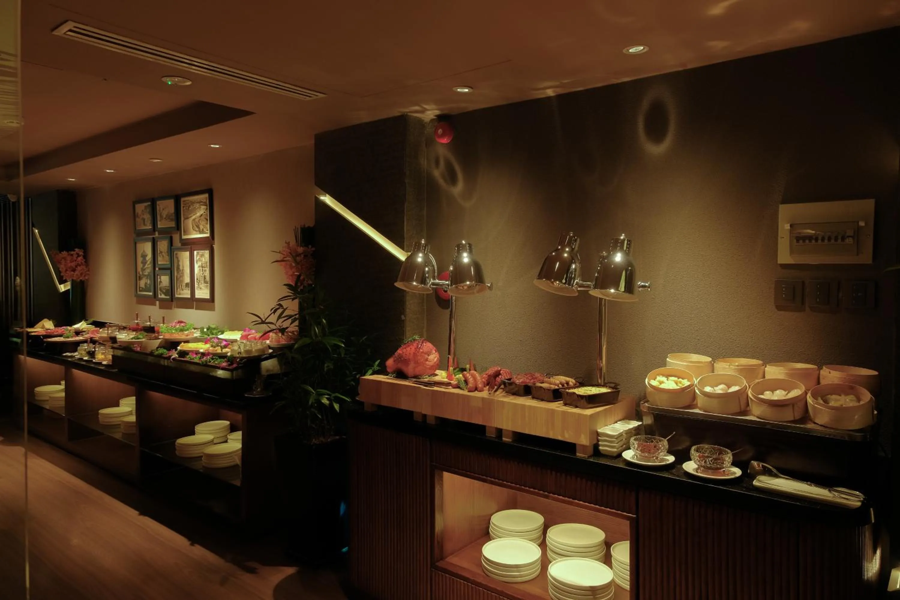 Food in Silverland Sakyo Hotel