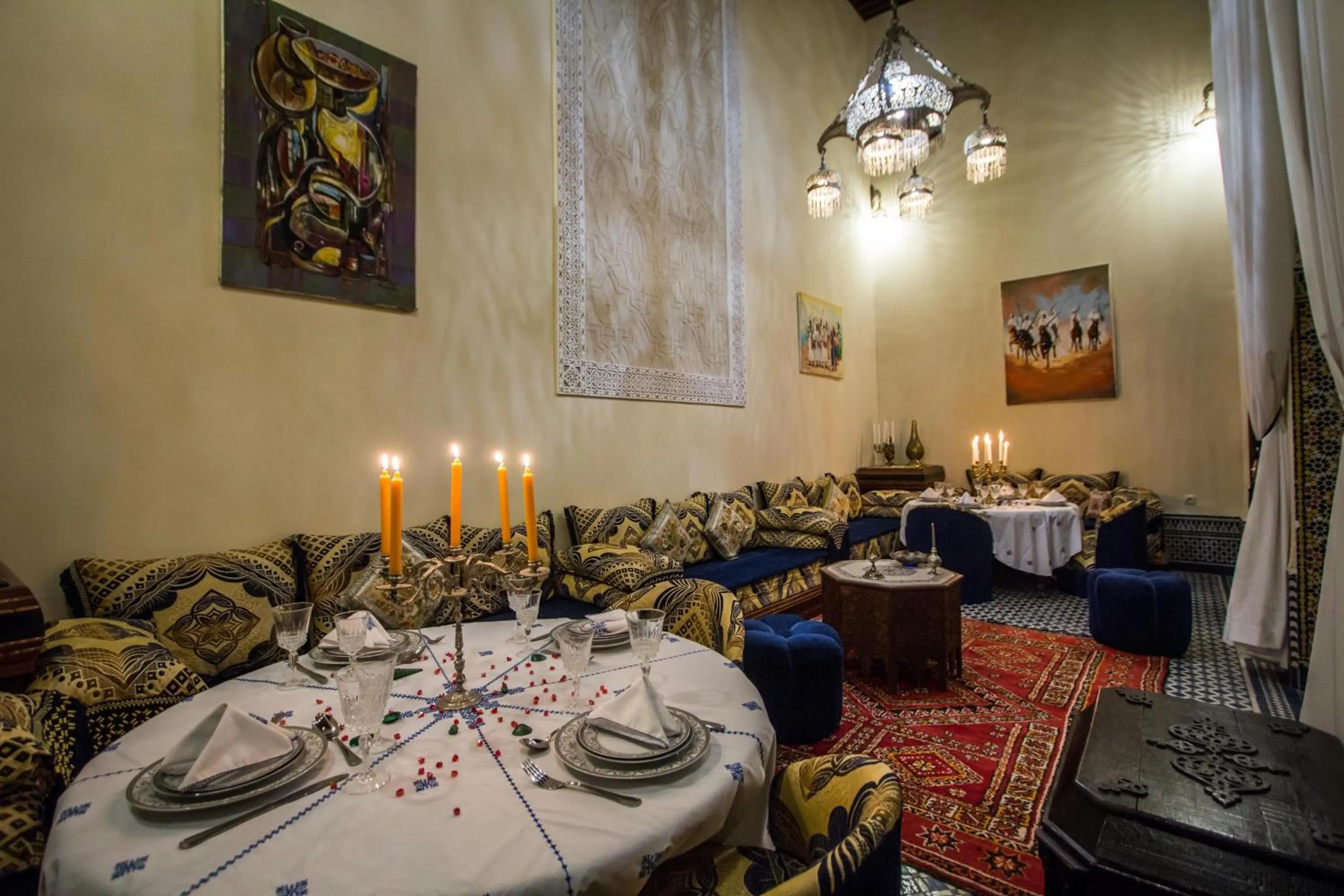 Restaurant/places to eat in Riad Letchina