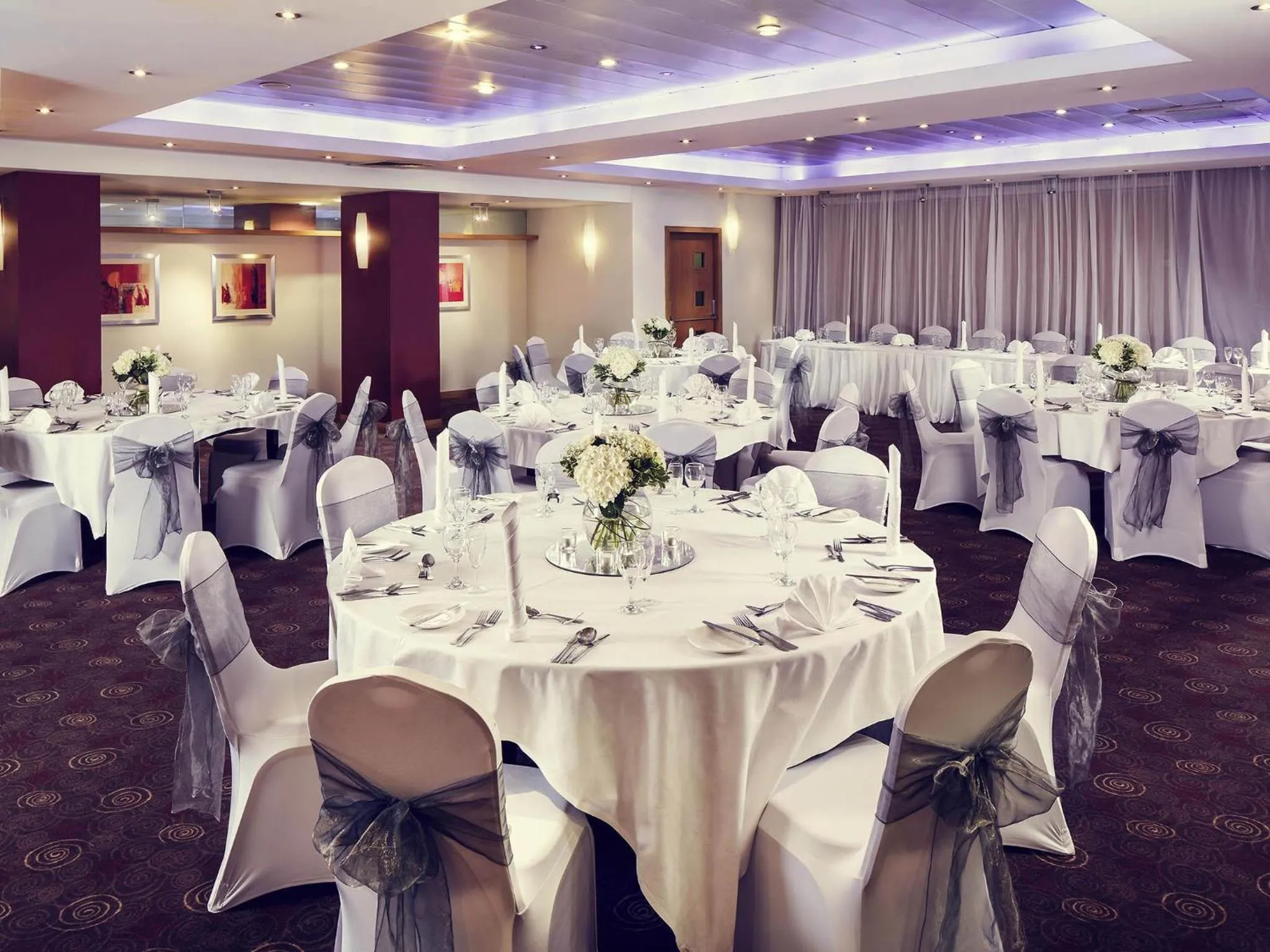 wedding in Mercure Glasgow City Hotel