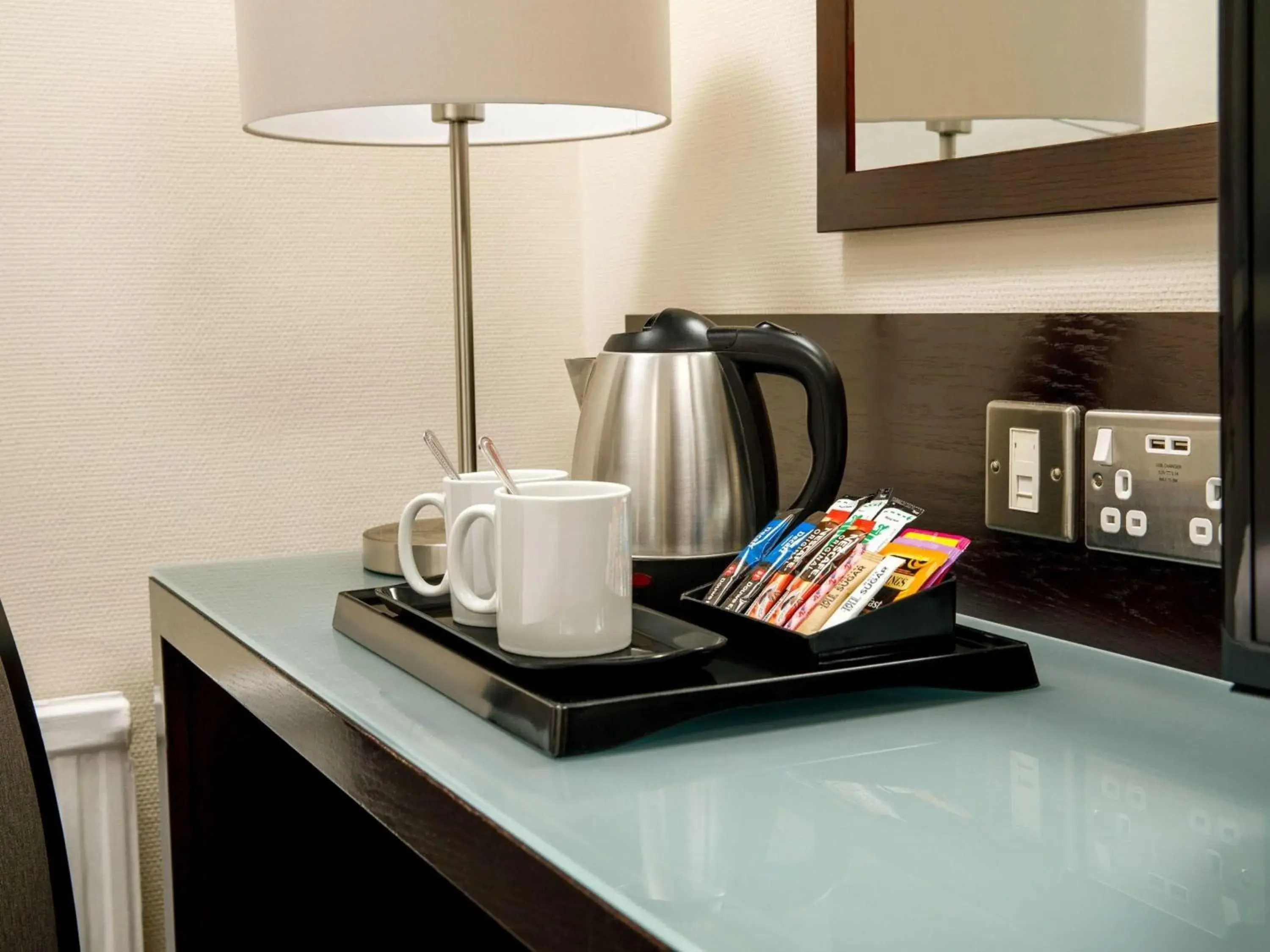 Classic Twin Room in Mercure Glasgow City Hotel Classic Twin Room in Mercure Glasgow City Hotel