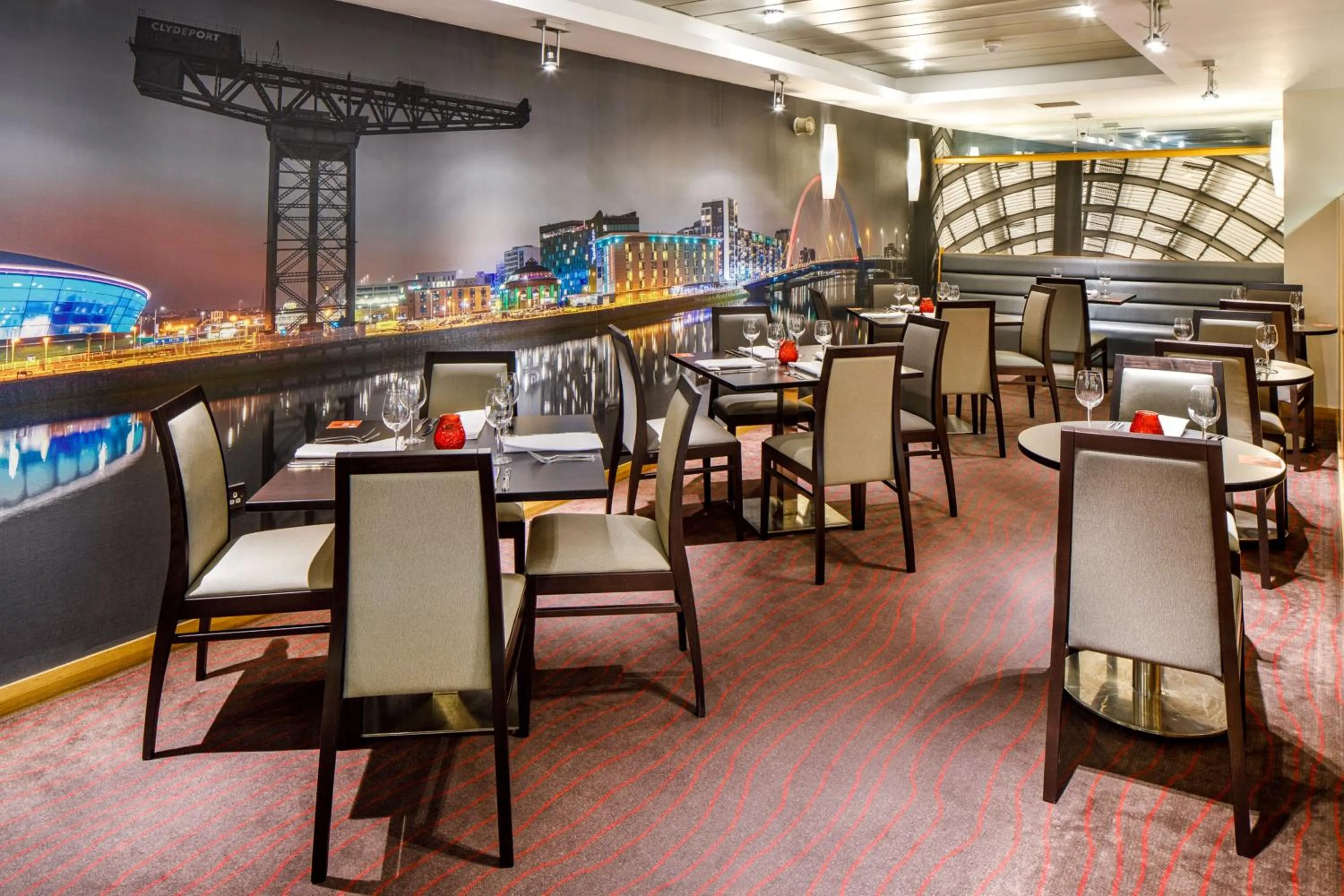 Restaurant/places to eat in Mercure Glasgow City Hotel