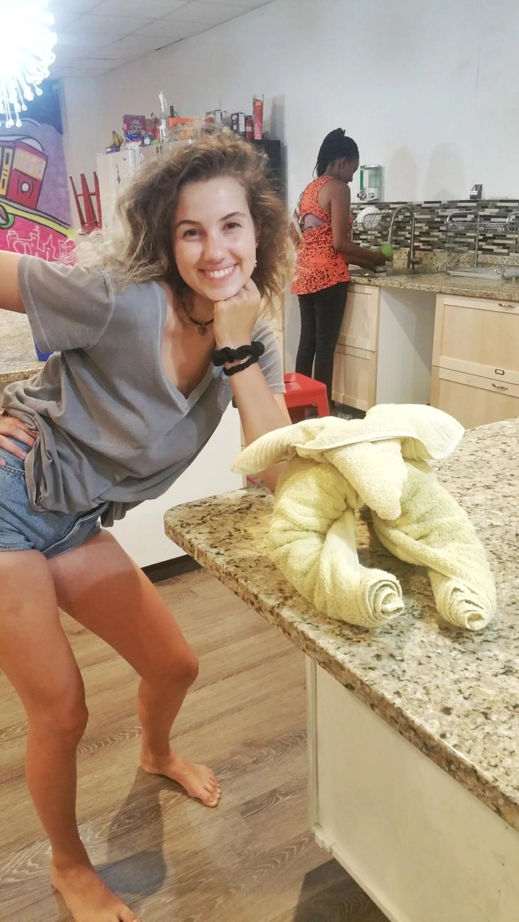 Communal lounge/ TV room in City House New Orleans Samesun