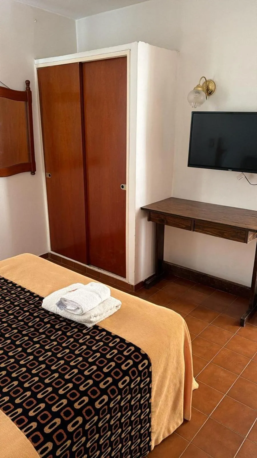Hotel Pueblo Huarpe