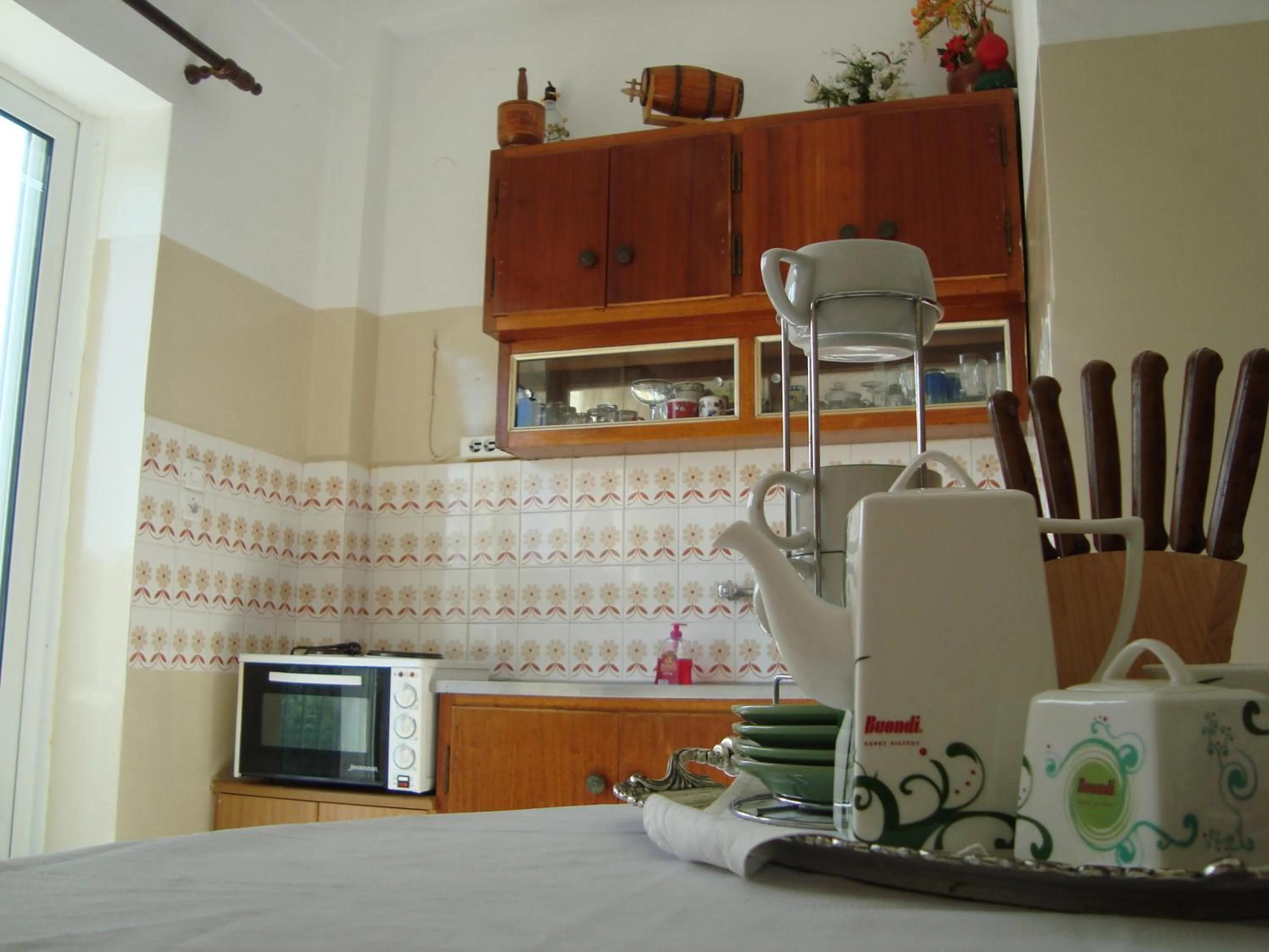 Kitchen or kitchenette in George's Apartments
