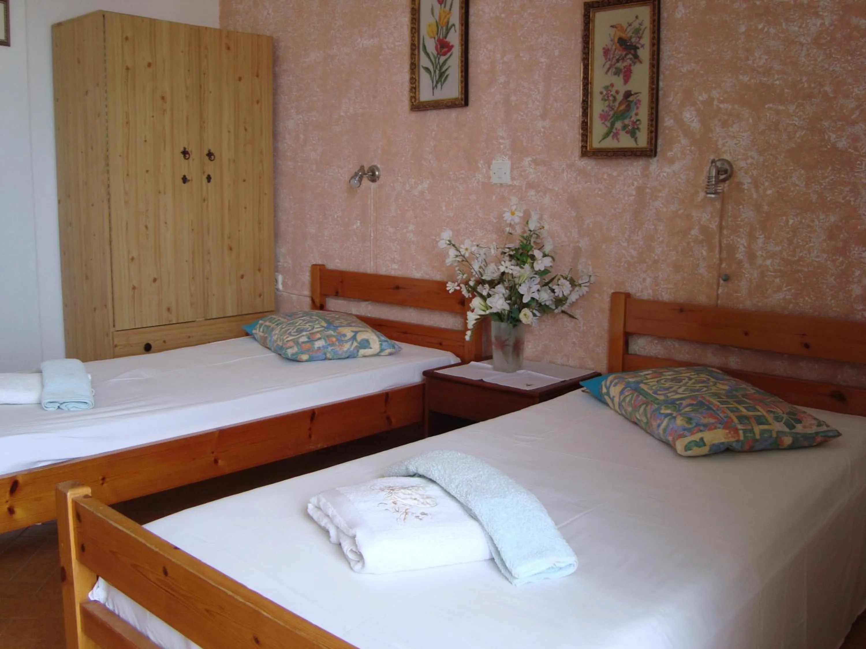 Bedroom, Bed in George's Apartments