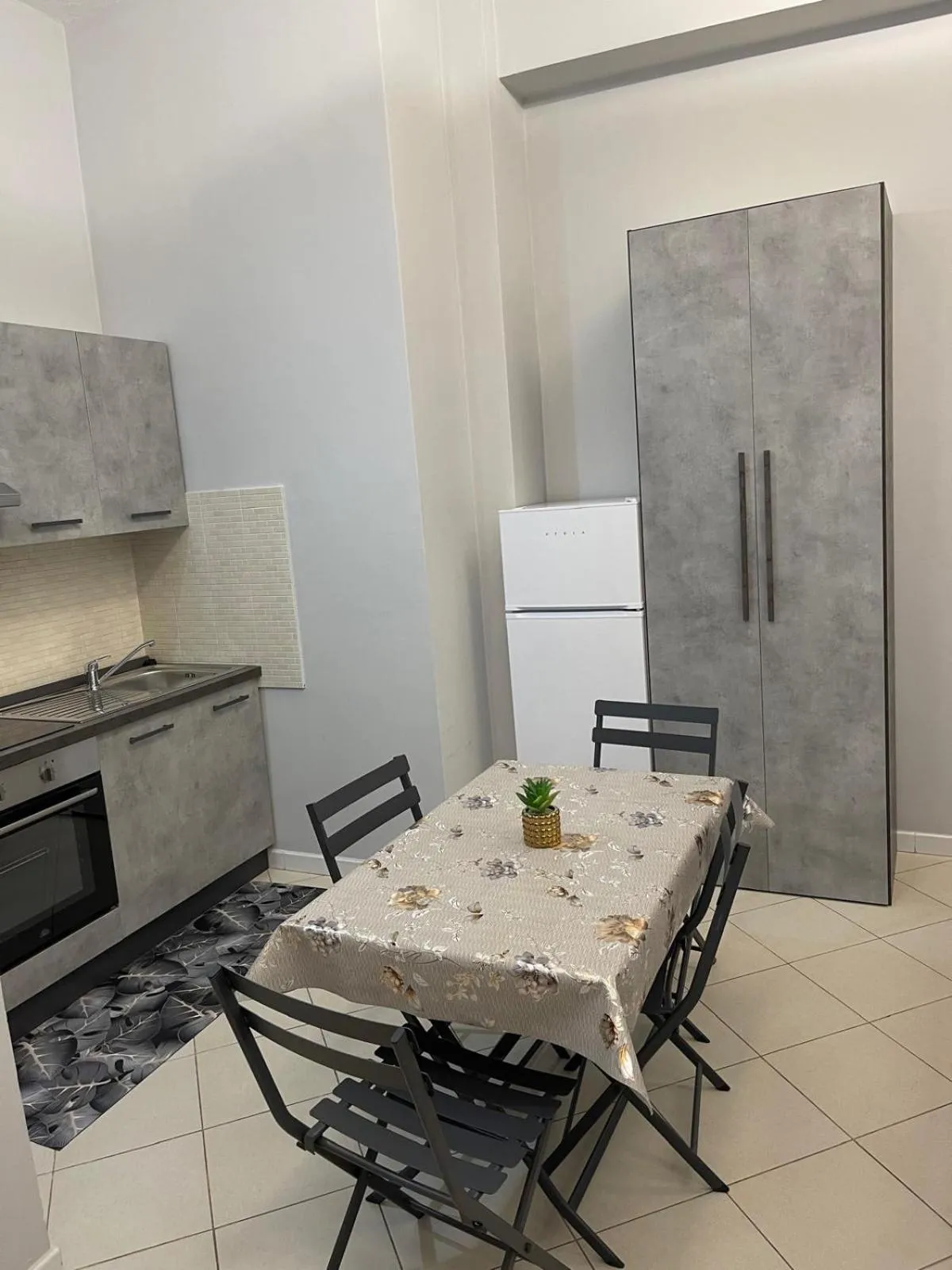 Kitchen/Kitchenette in B&B Villa Anna