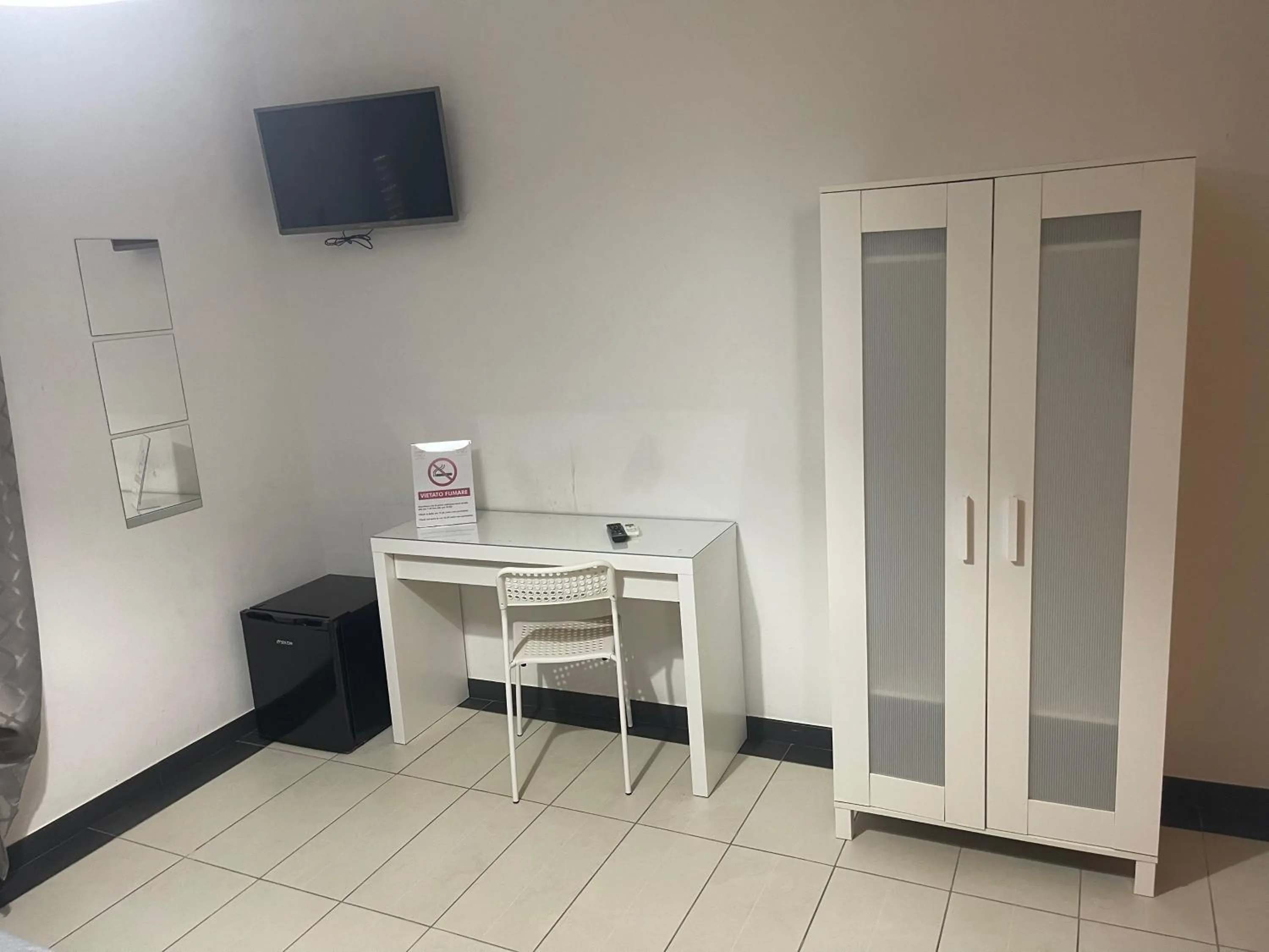 TV/Entertainment Center in B&B Villa Anna