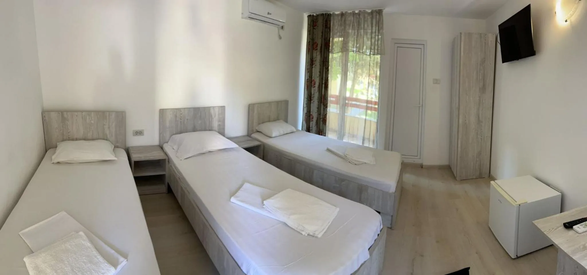 Bed in Complex Marea Neagra