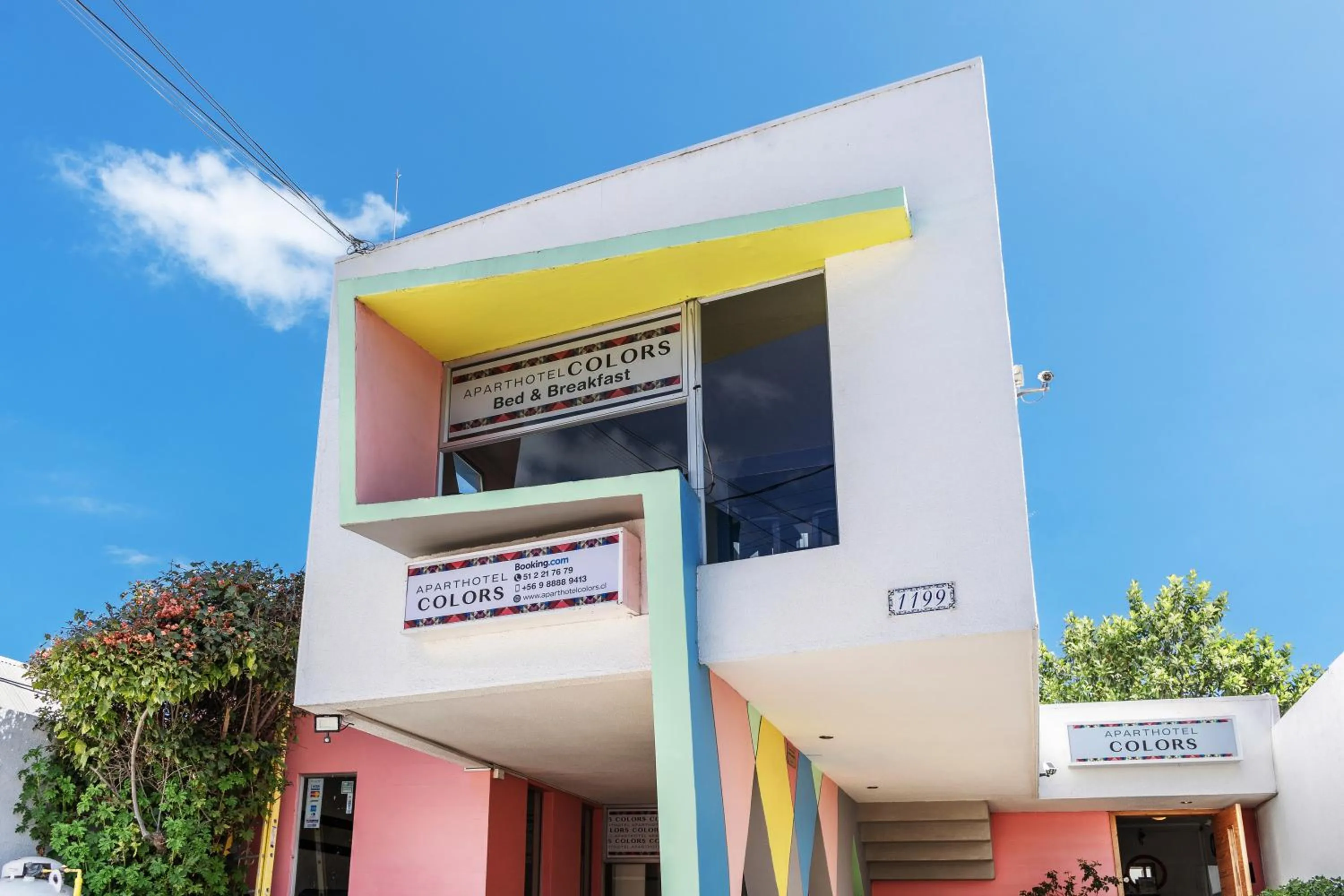 Apart Hotel Colors
