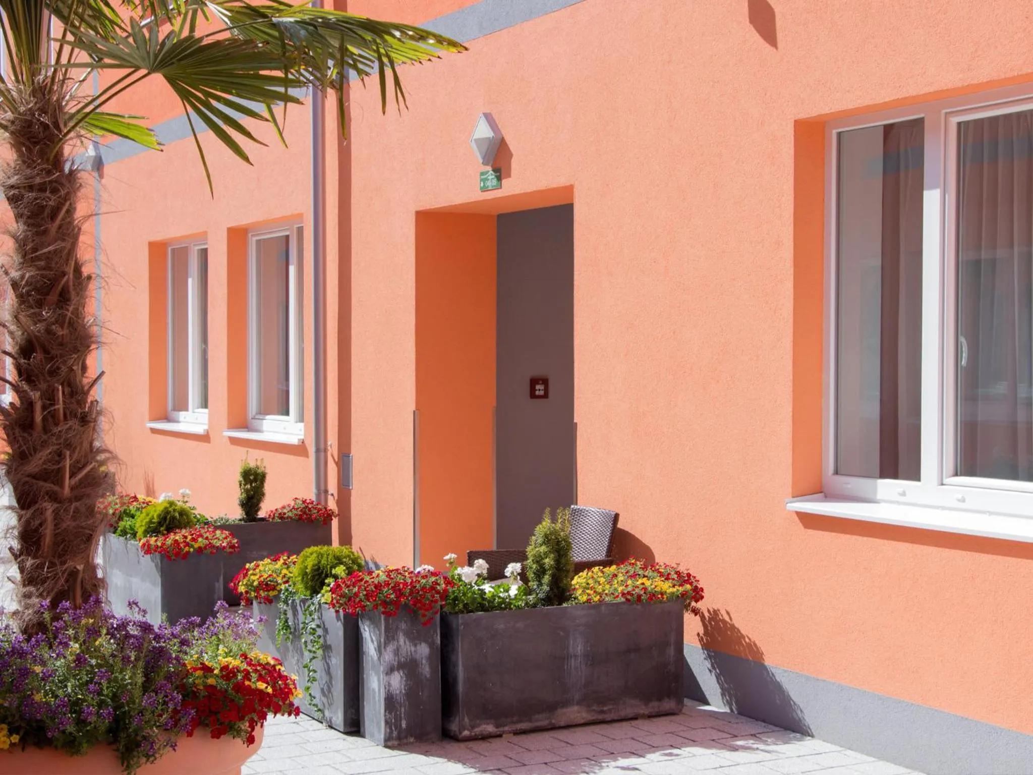 Patio in WinRooms "hotel&apartments"