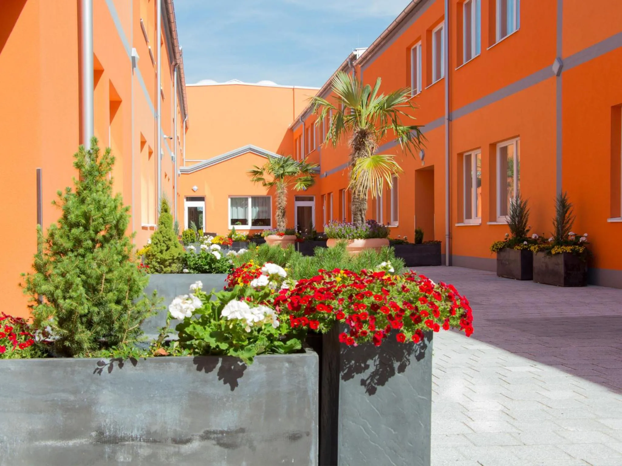 Patio in WinRooms "hotel&apartments"