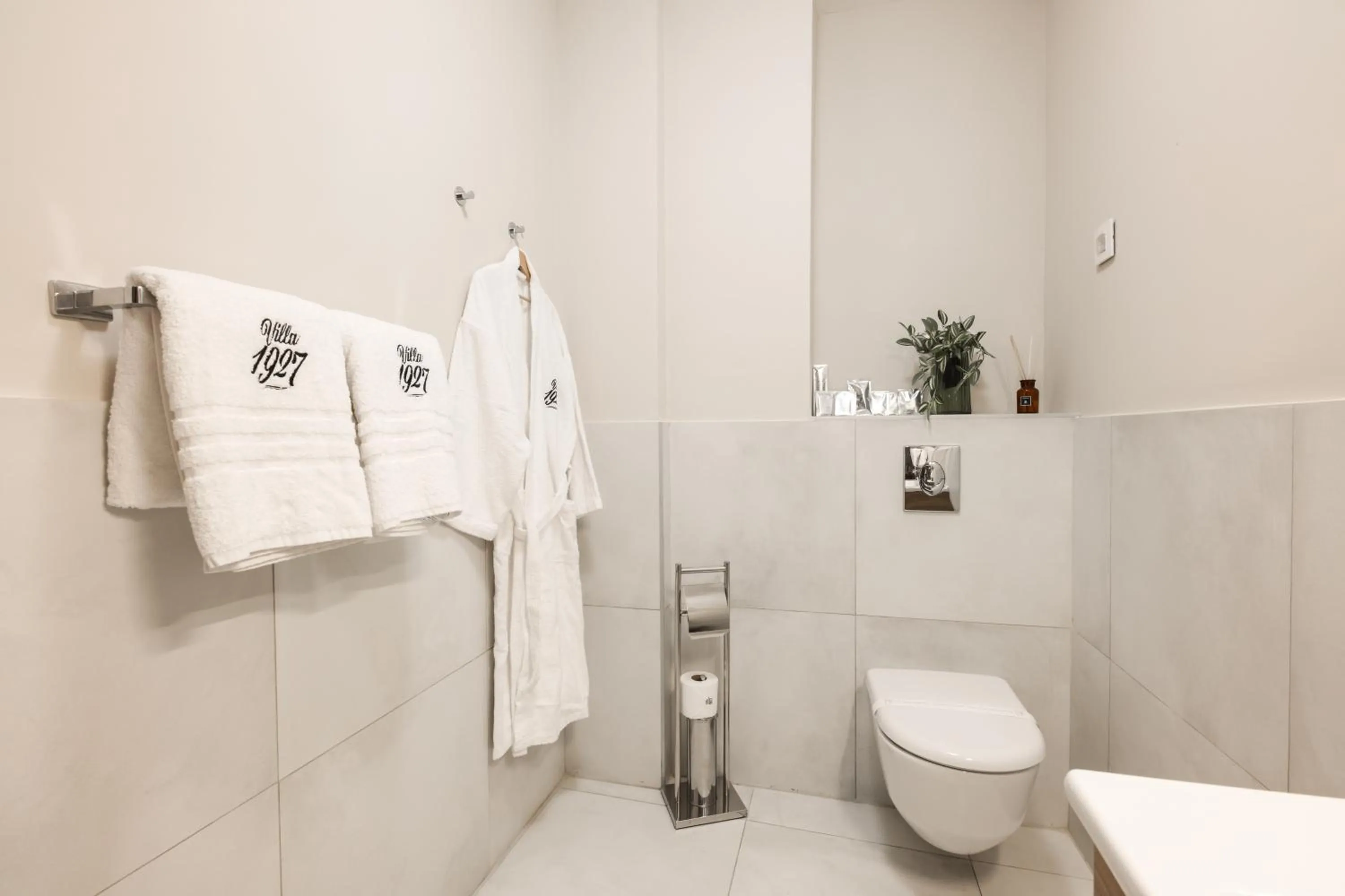 Toilet in Villa 1927