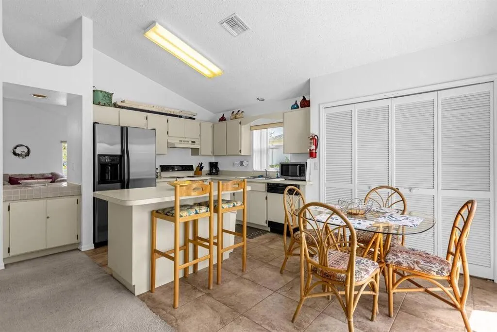 2974 Viscount Villa 3bed+ Pool&Spa