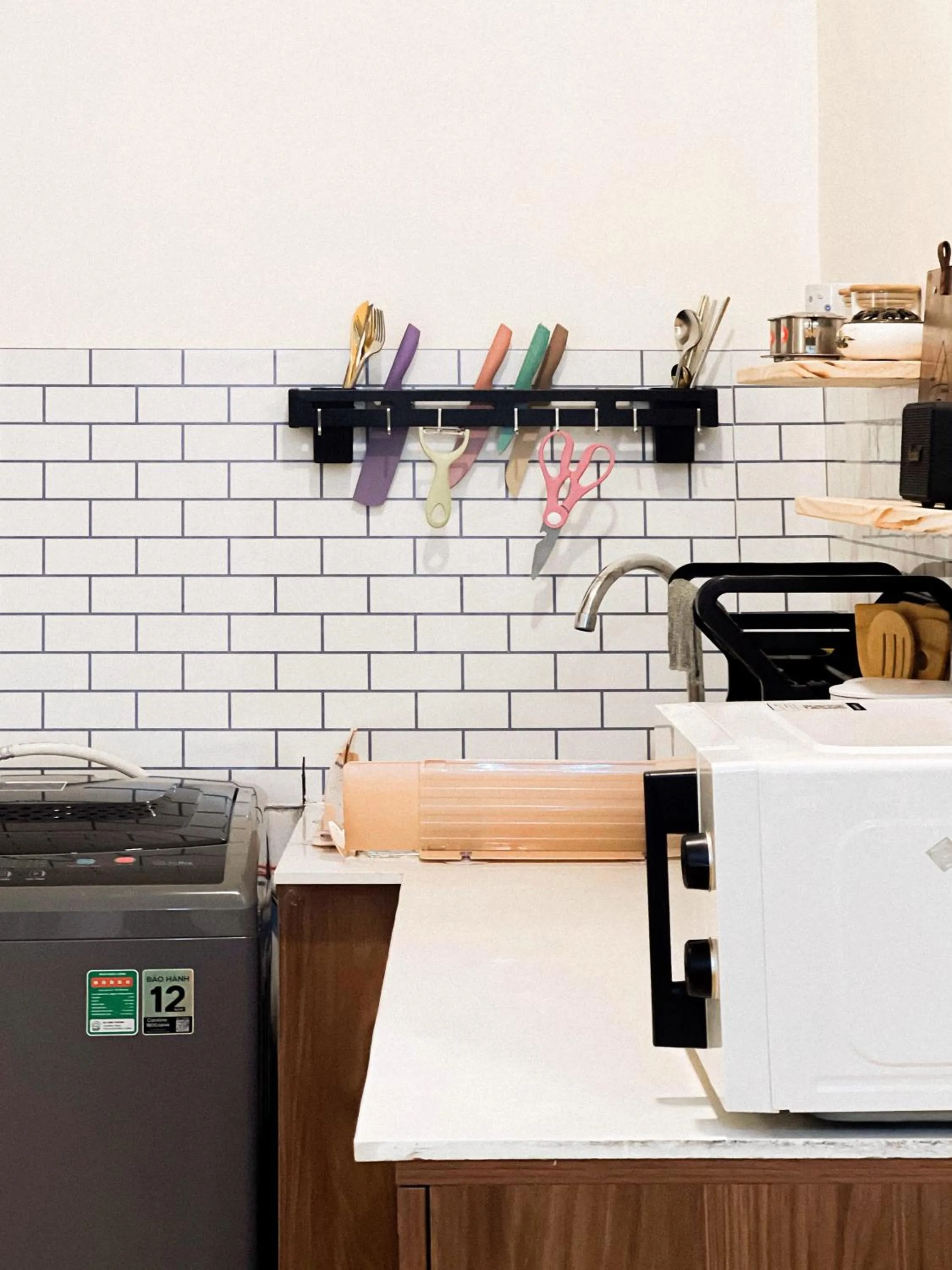 Kitchen or kitchenette in Cozy Modern Place with Projector - Near PINK CHURCH