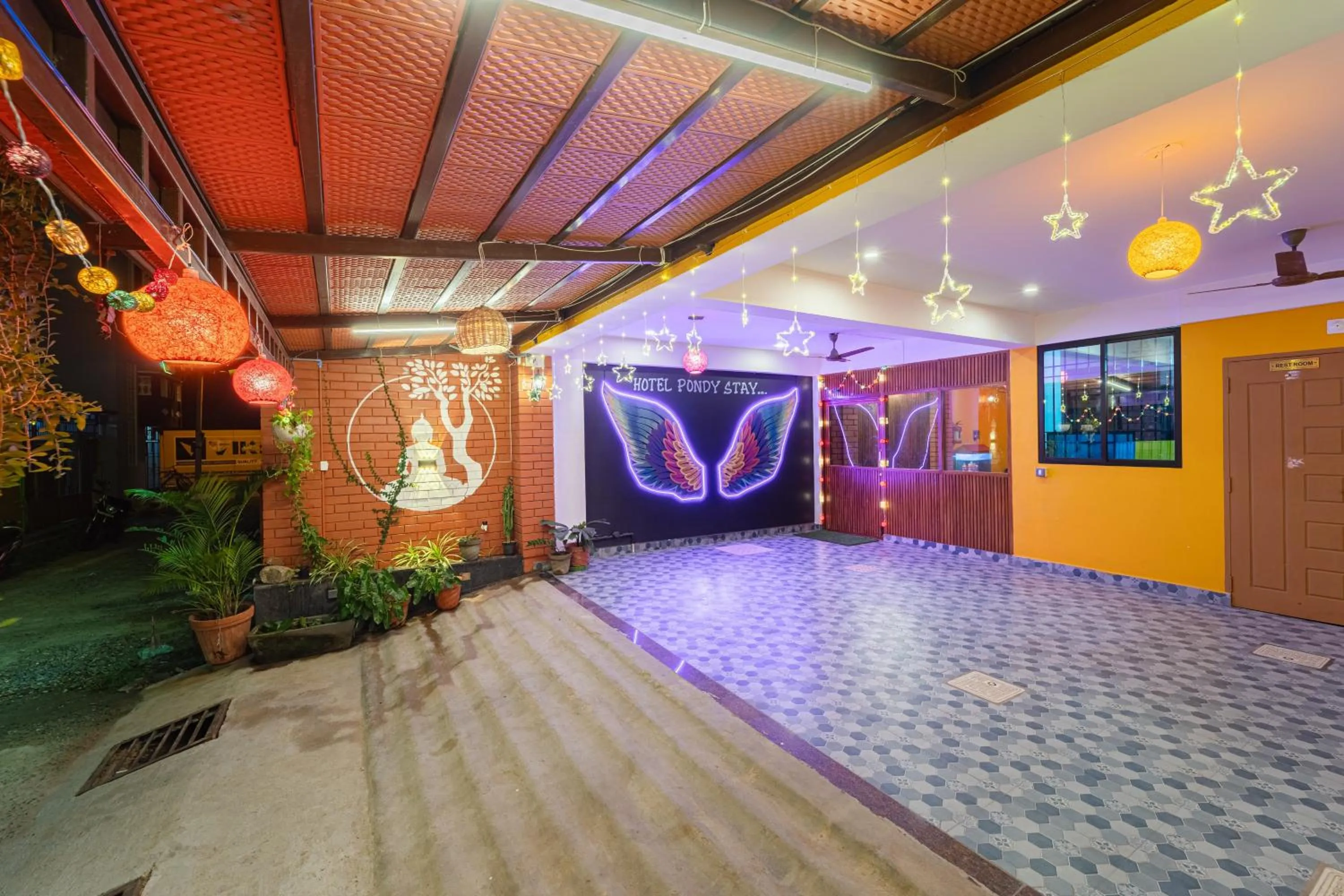 Property building in Pondy Stay