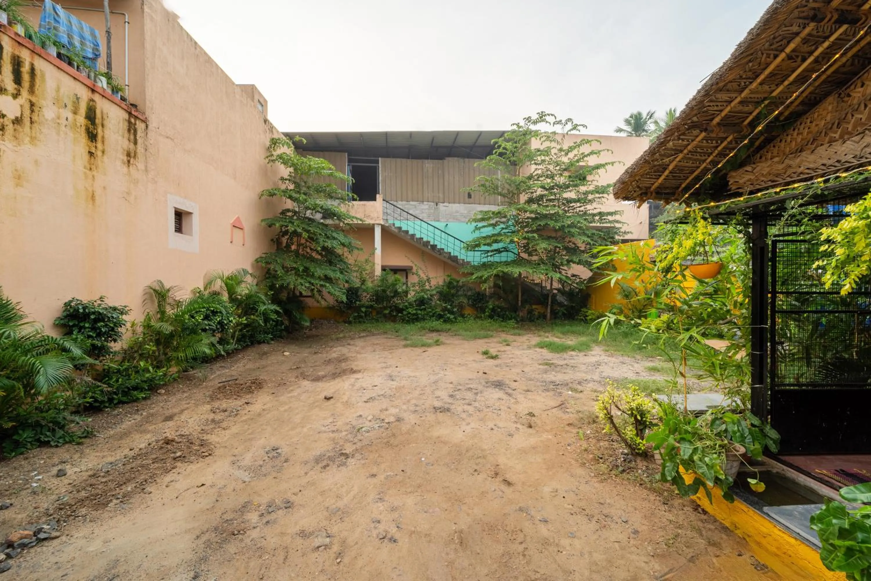 Parking in Pondy Stay