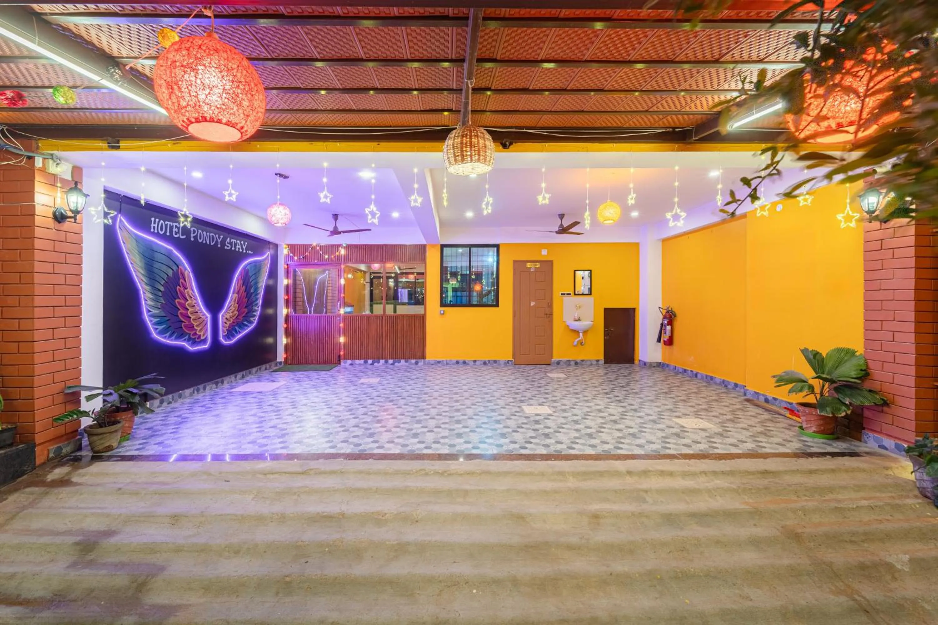 Facade/entrance in Pondy Stay